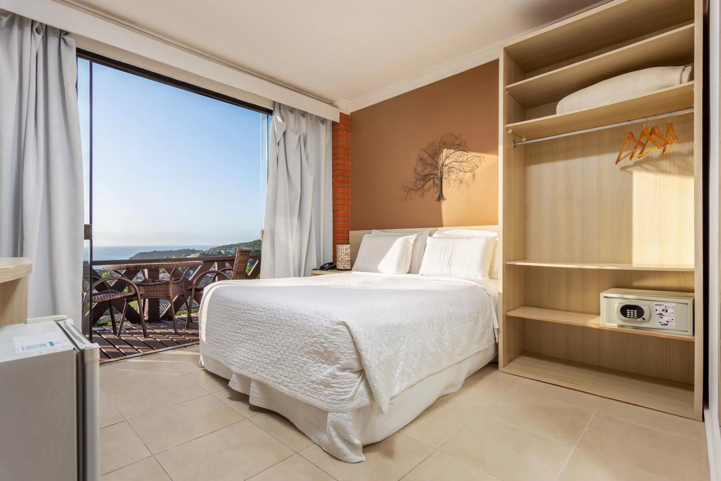 Superior Suite with Sea View in Costa do Sol Boutique Hotel