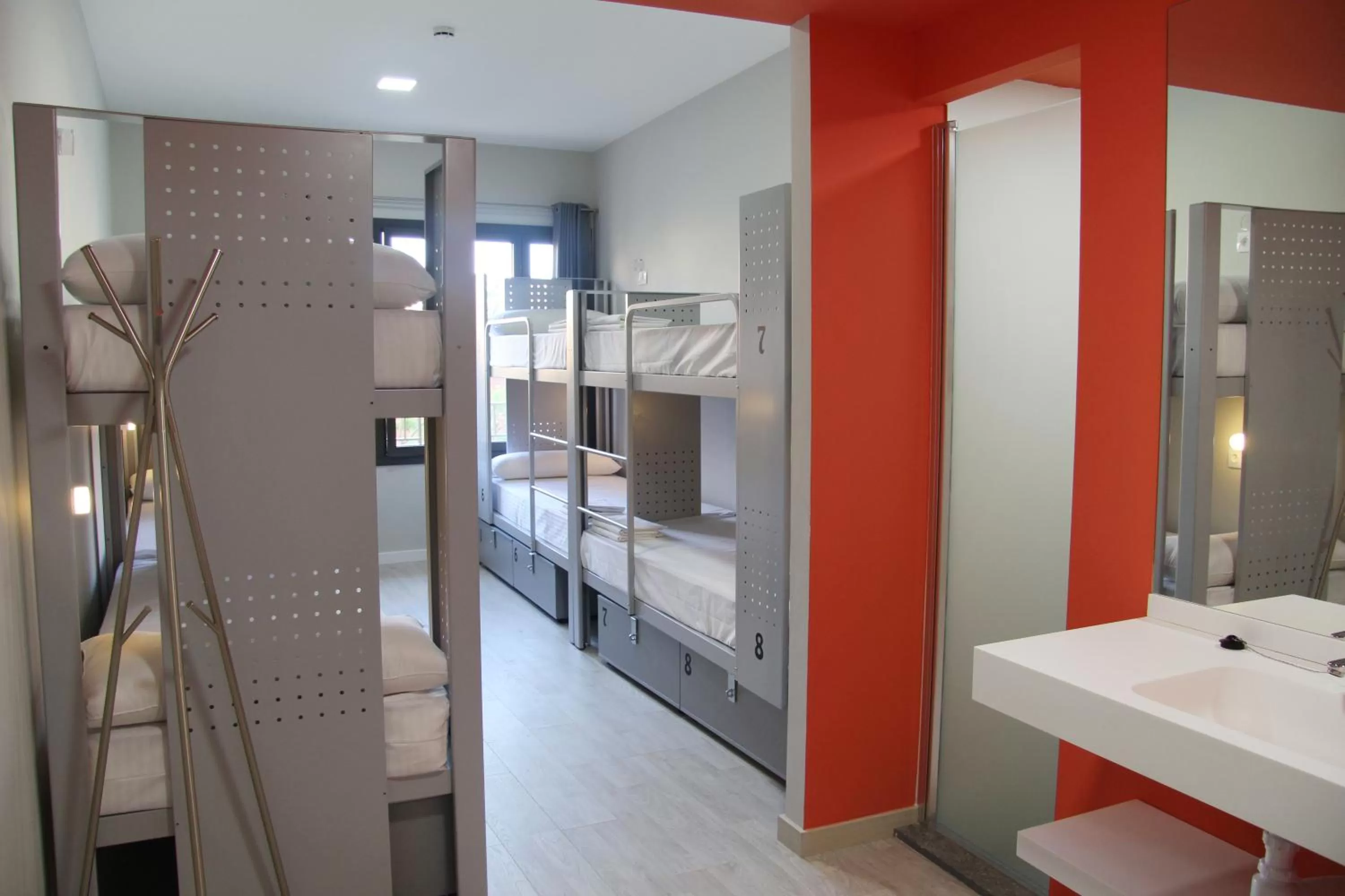 Private Room 8 Beds in BcnSportHostels