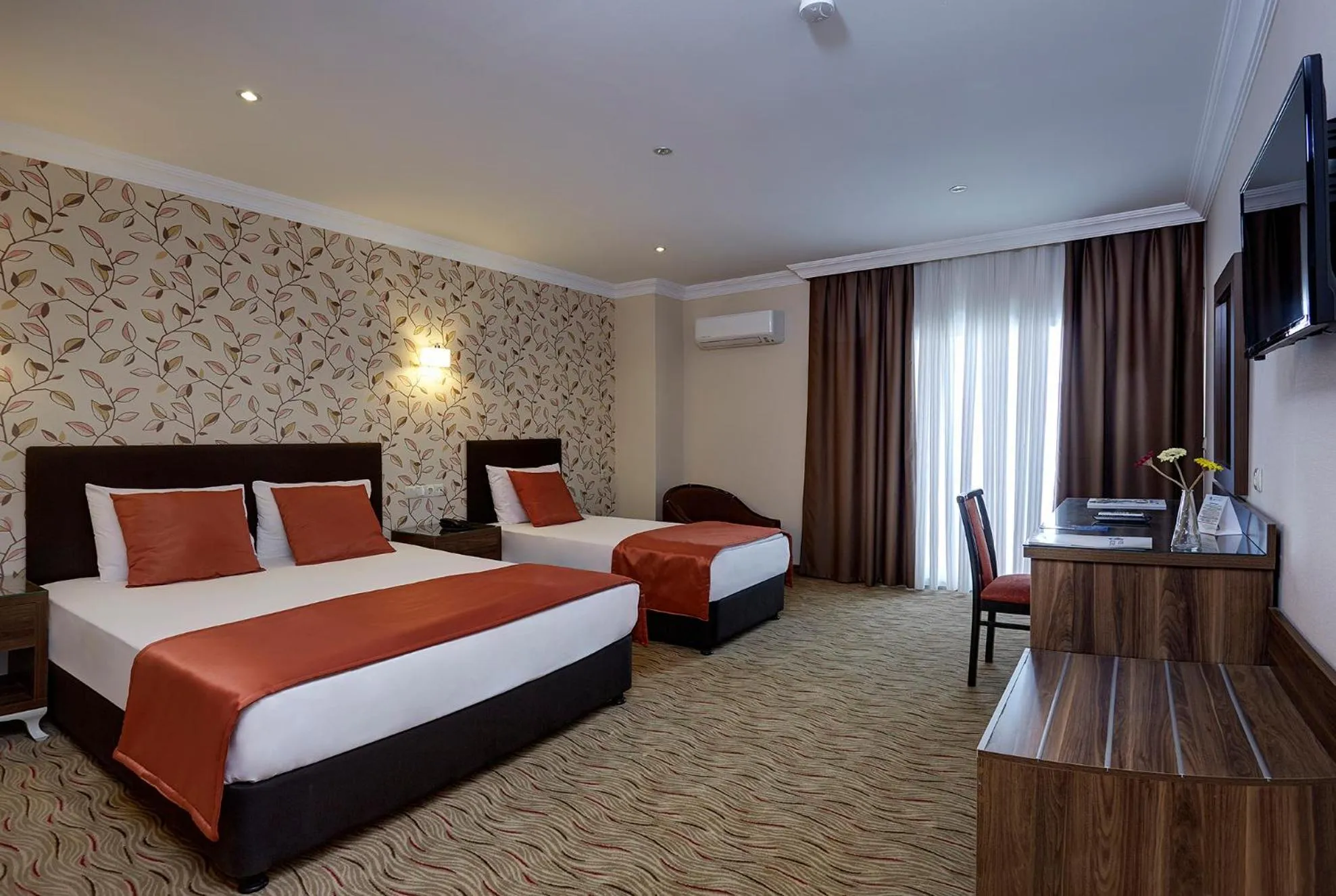 Superior Triple Room with Sea View in Hotel Billurcu