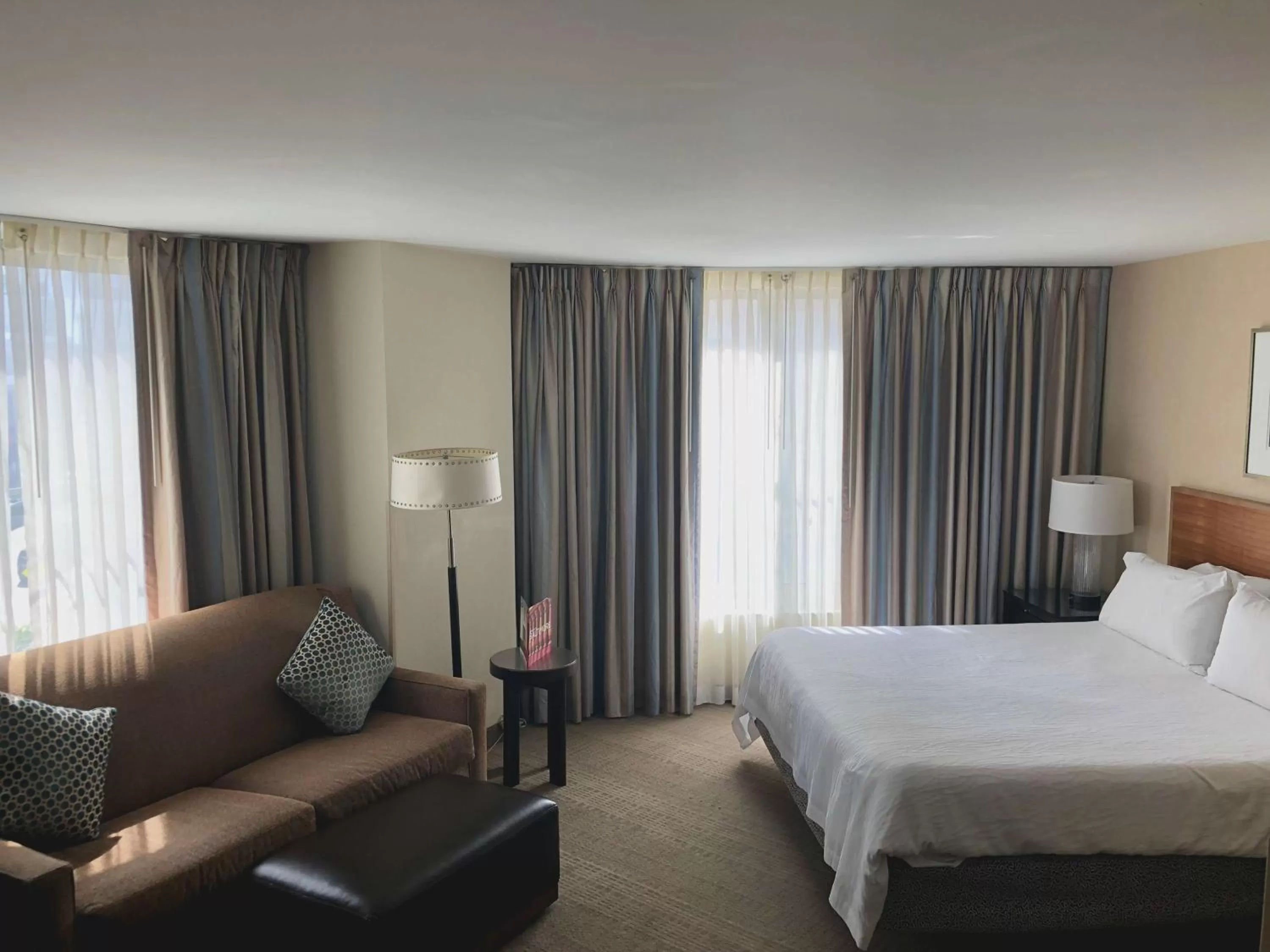 King Room with Sofa Bed in Hilton Garden Inn Baltimore Inner Harbor