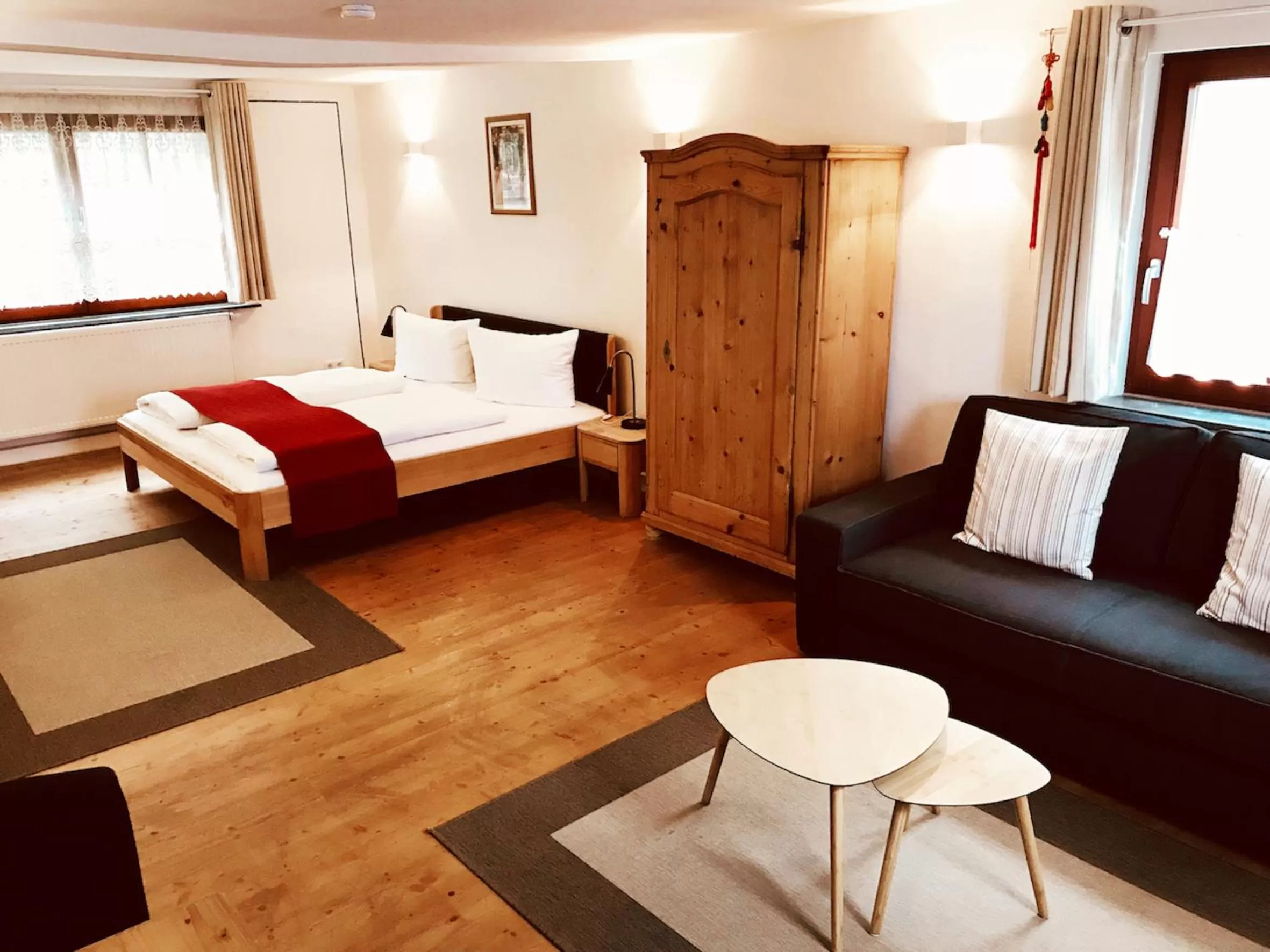 Suite with Garden View - single occupancy in Brunnenhof Randersacker - das kleine Hotel