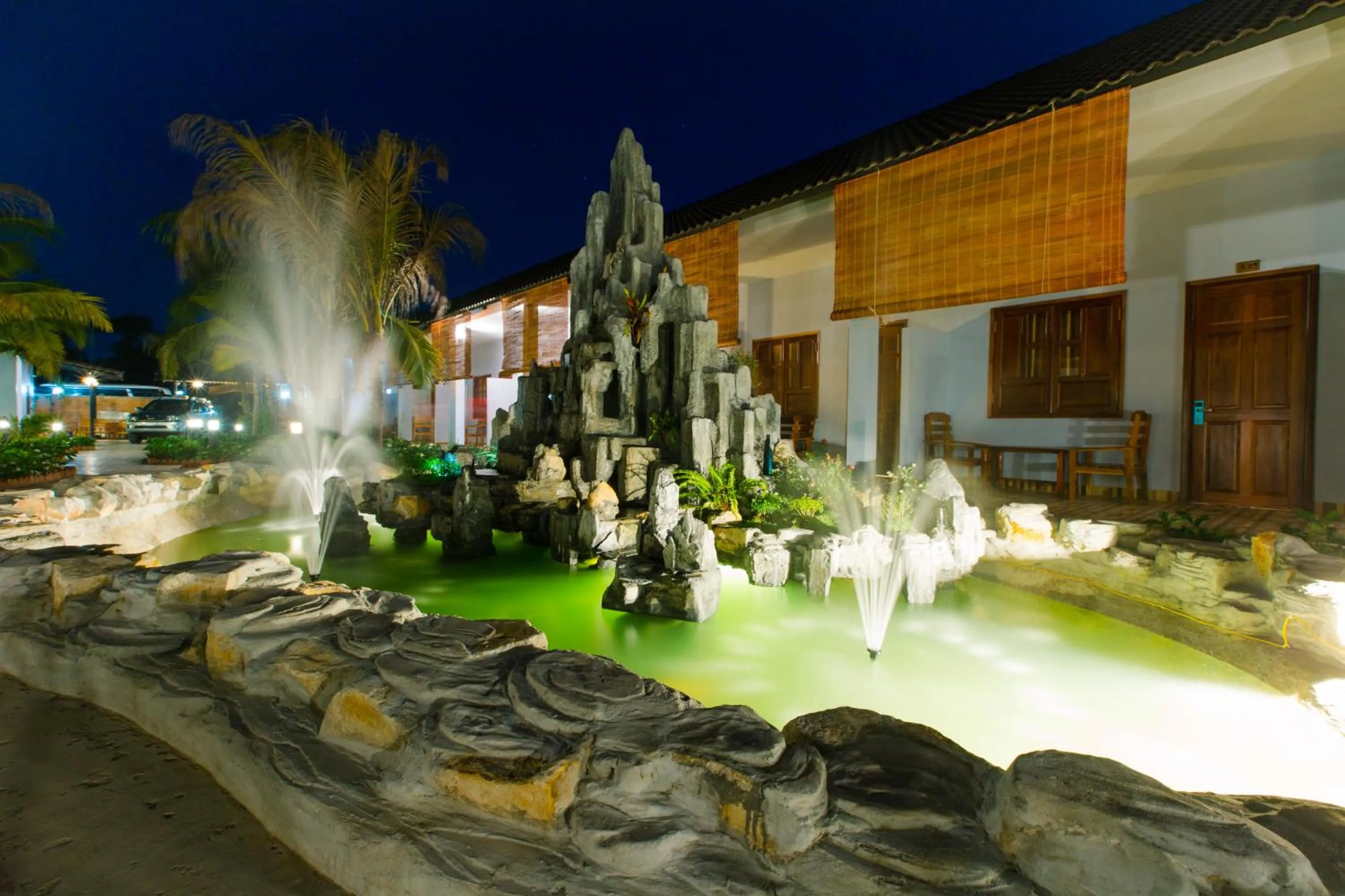 Double Room with Garden View in Palm Hills Resort