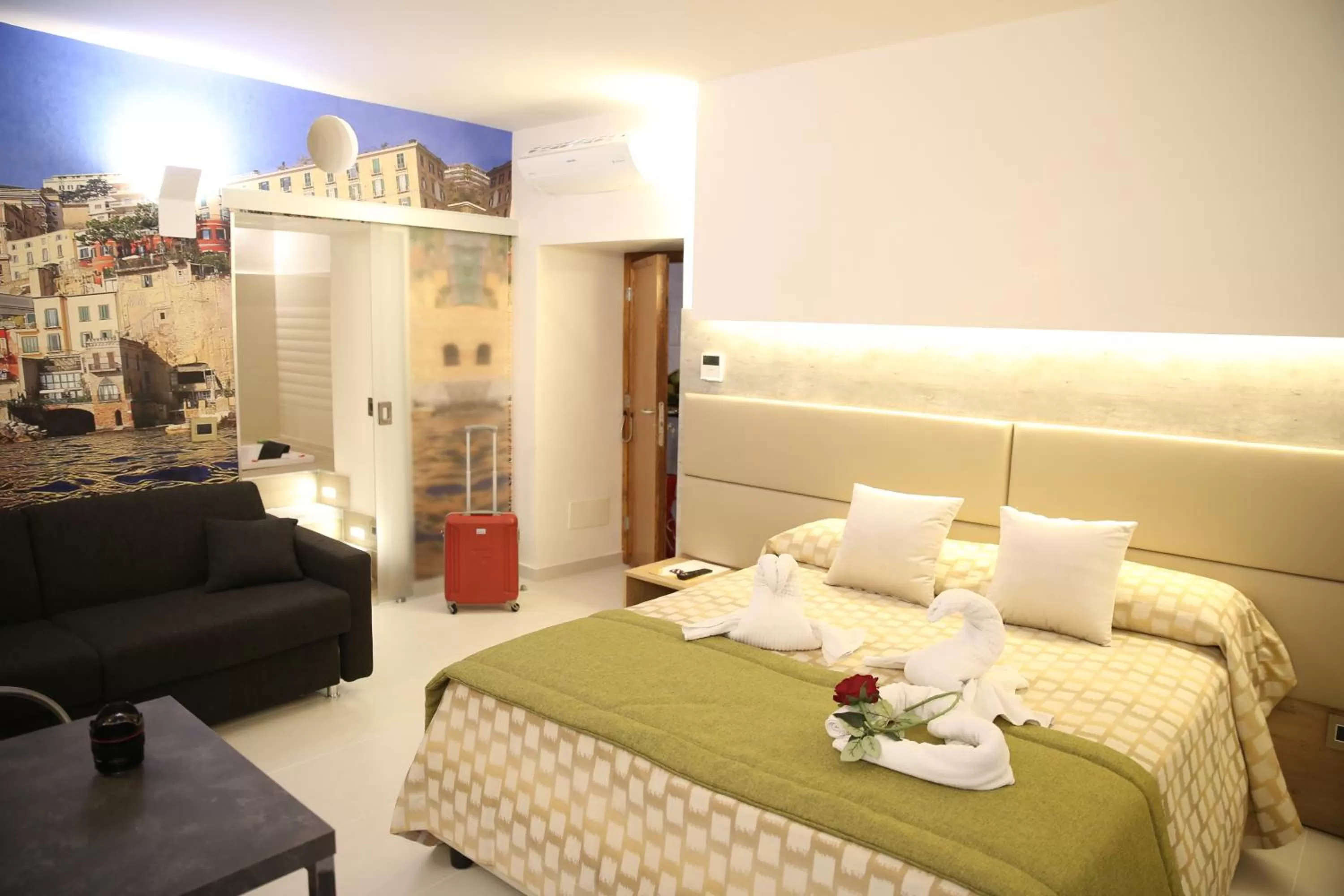 Suite with Spa Bath in Relais Piazza Del Plebiscito B&B