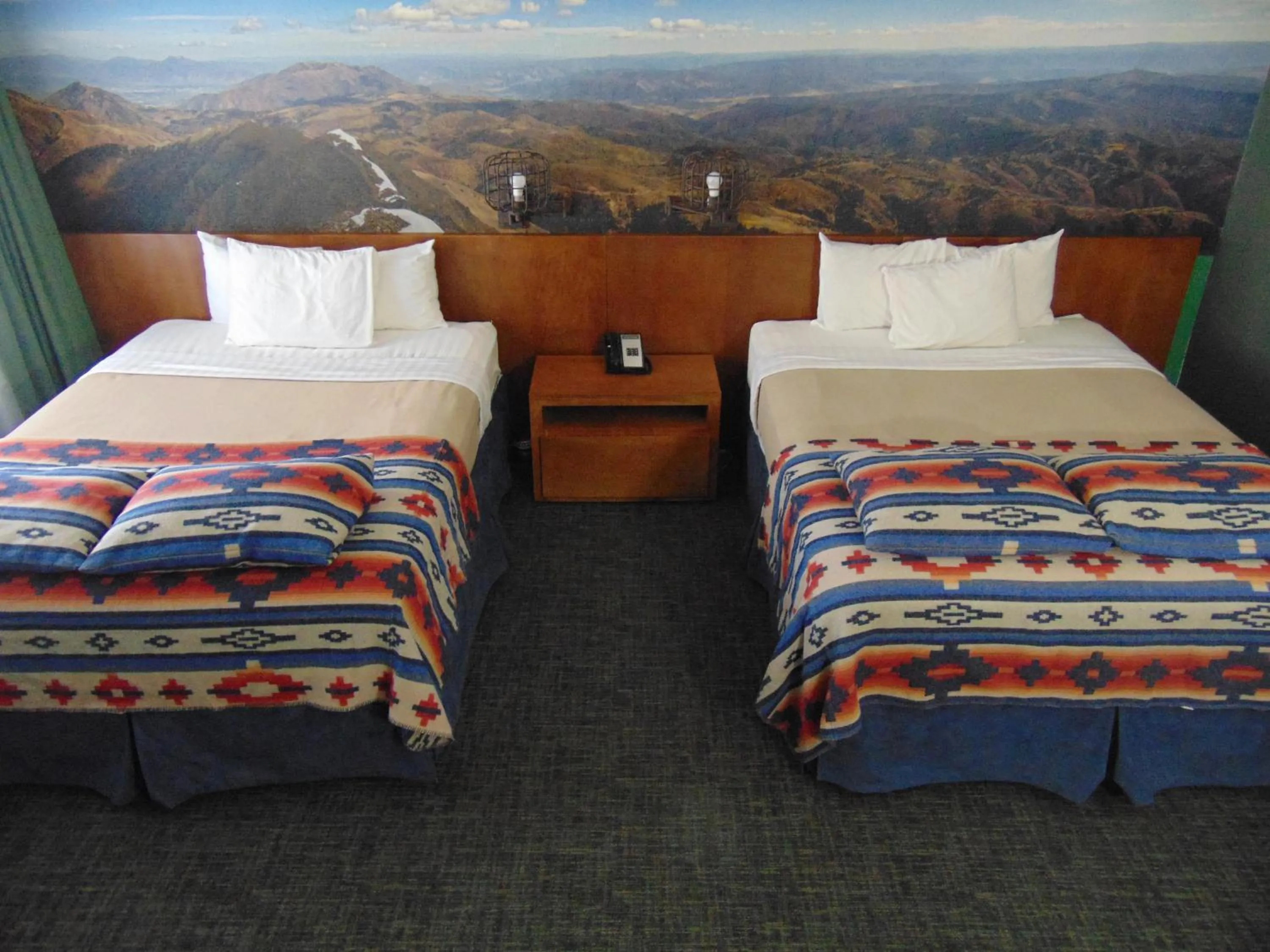 Queen Room with Two Queen Beds in Bryce Canyon Resort