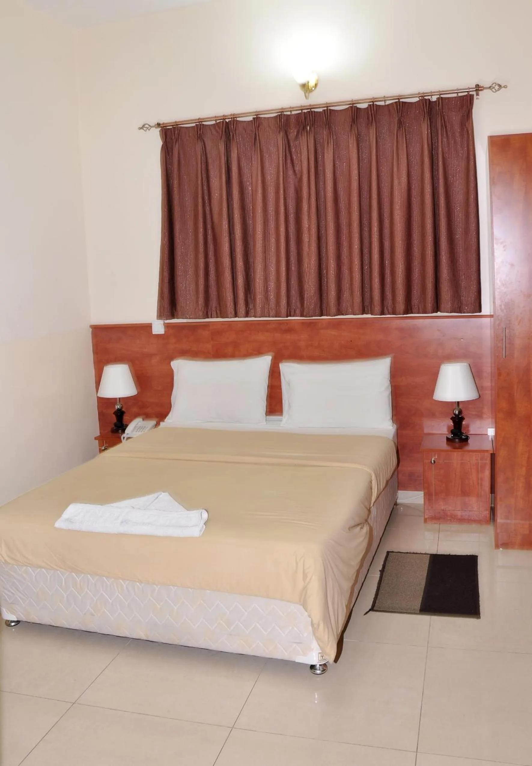 Single Room - single occupancy in Africana Hotel