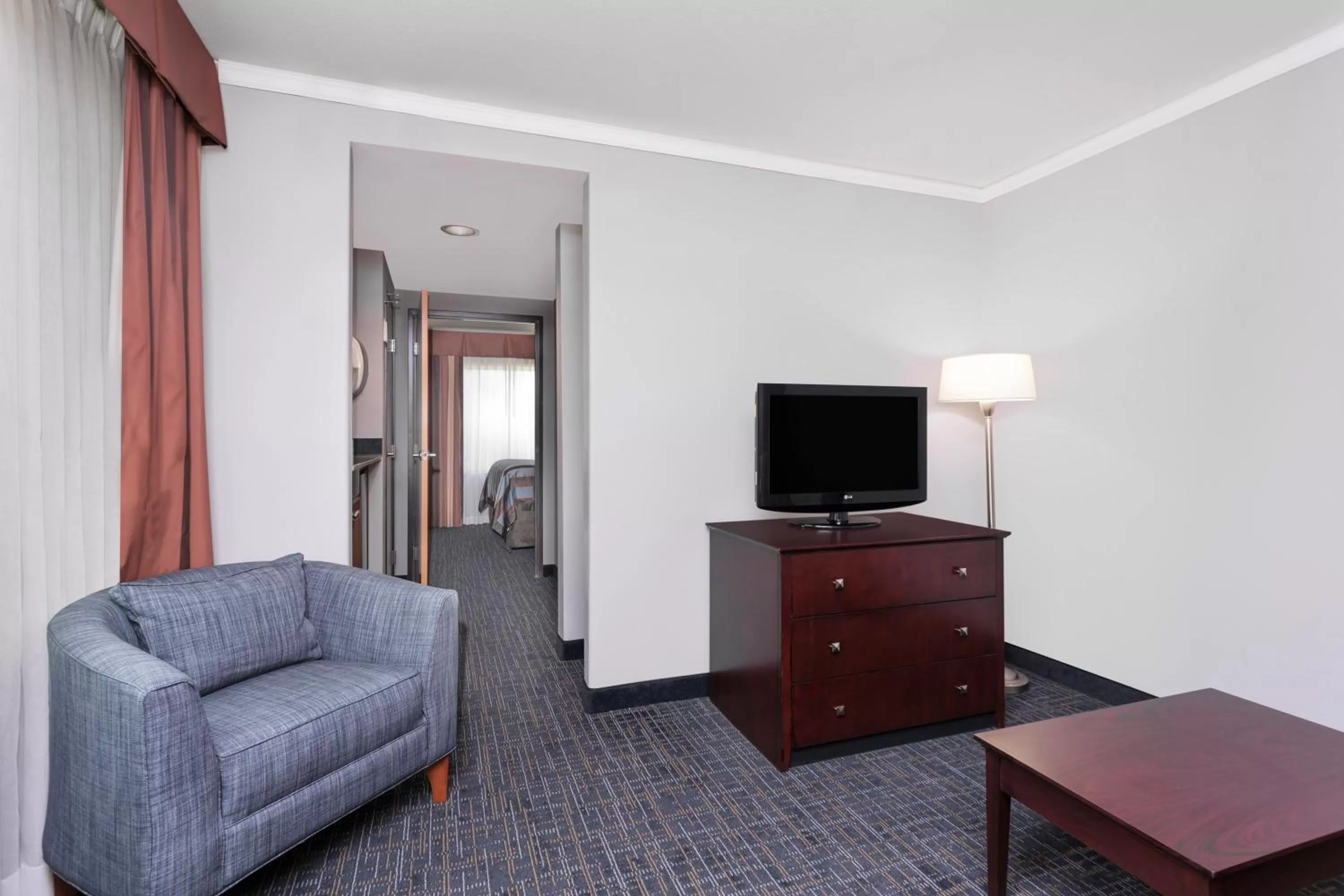 One-Bedroom King Suite - Non-Smoking in Wingate by Wyndham Athens GA