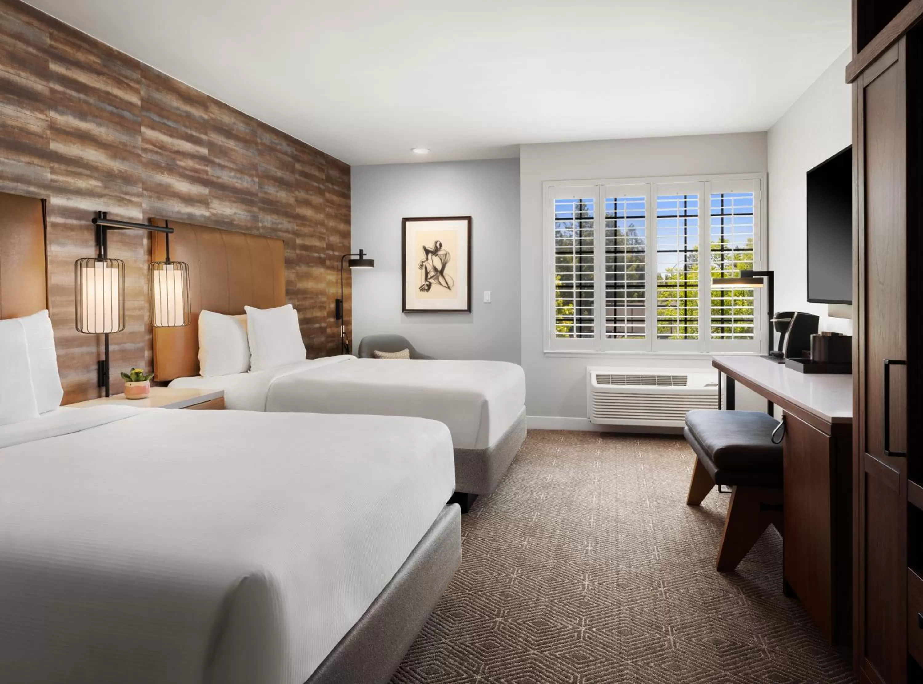 Standard Two Queens in Napa Winery Inn