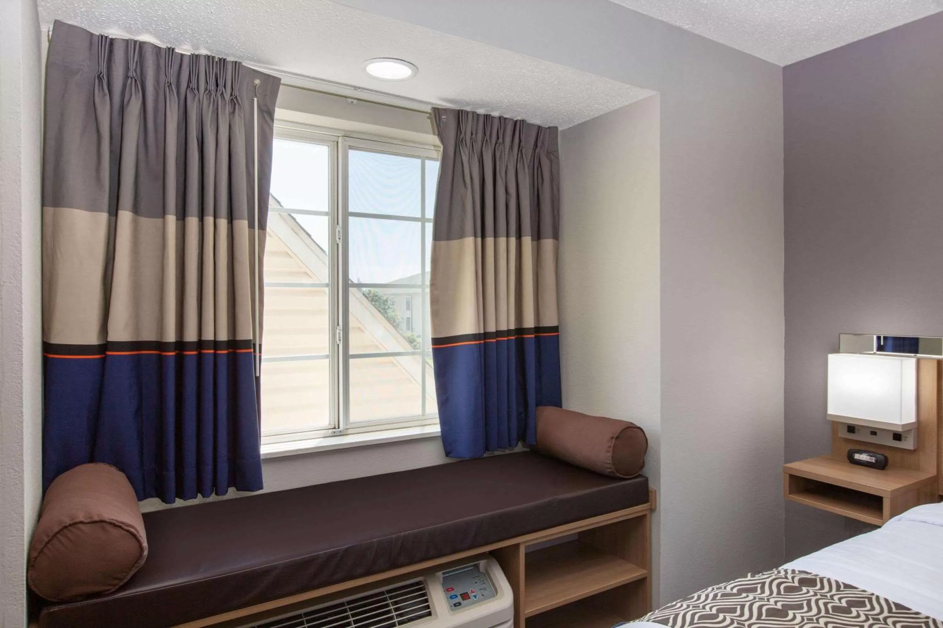 Deluxe King Room - Non-Smoking in Microtel Inn & Suites by Wyndham Augusta/Riverwatch