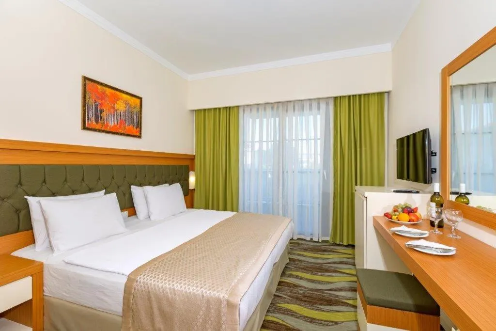 Double Room with Extra Bed in Forest Park Hotel