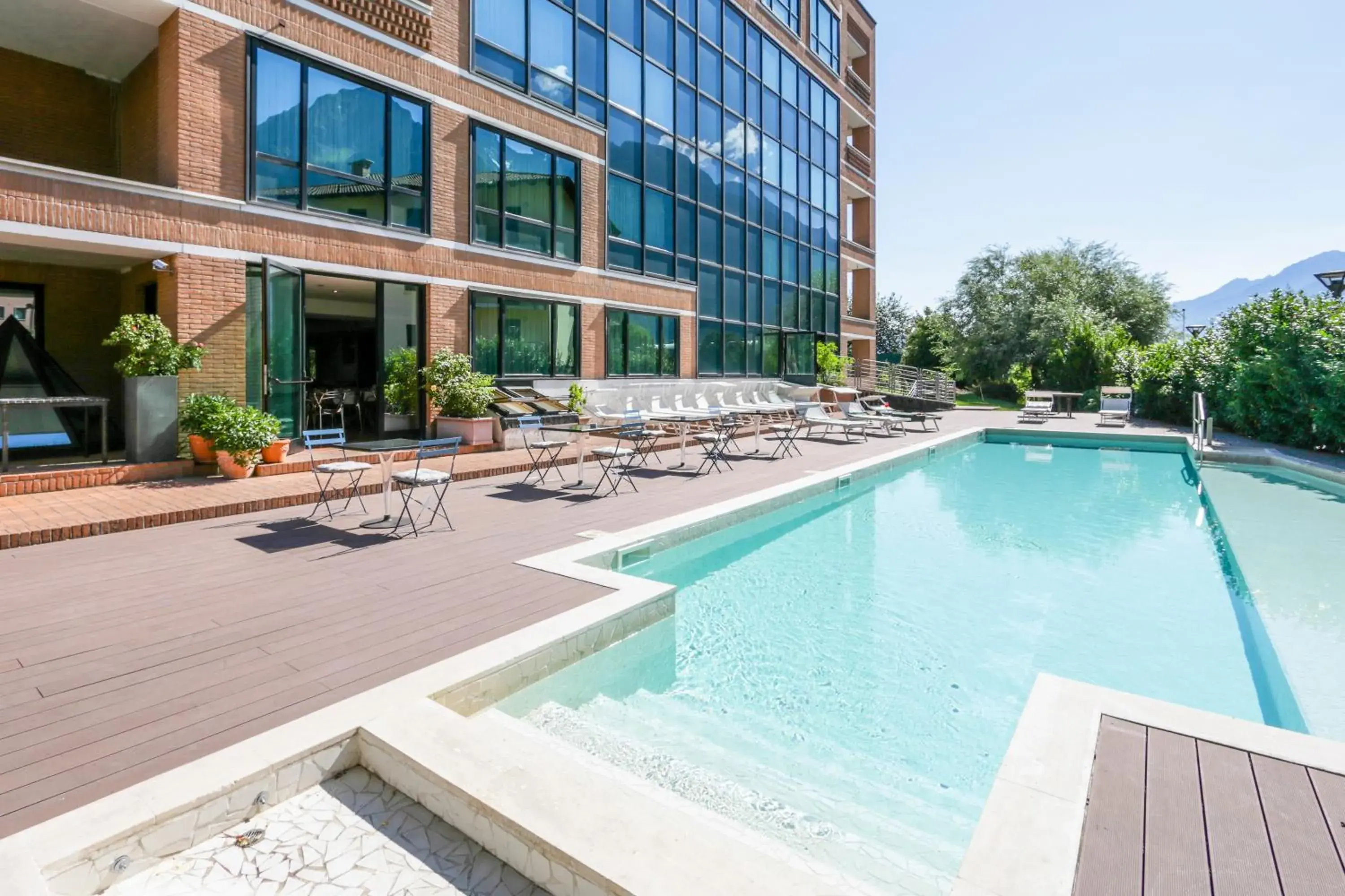 Hostellerie Du Cheval Blanc Hostellerie Du Cheval Blanc