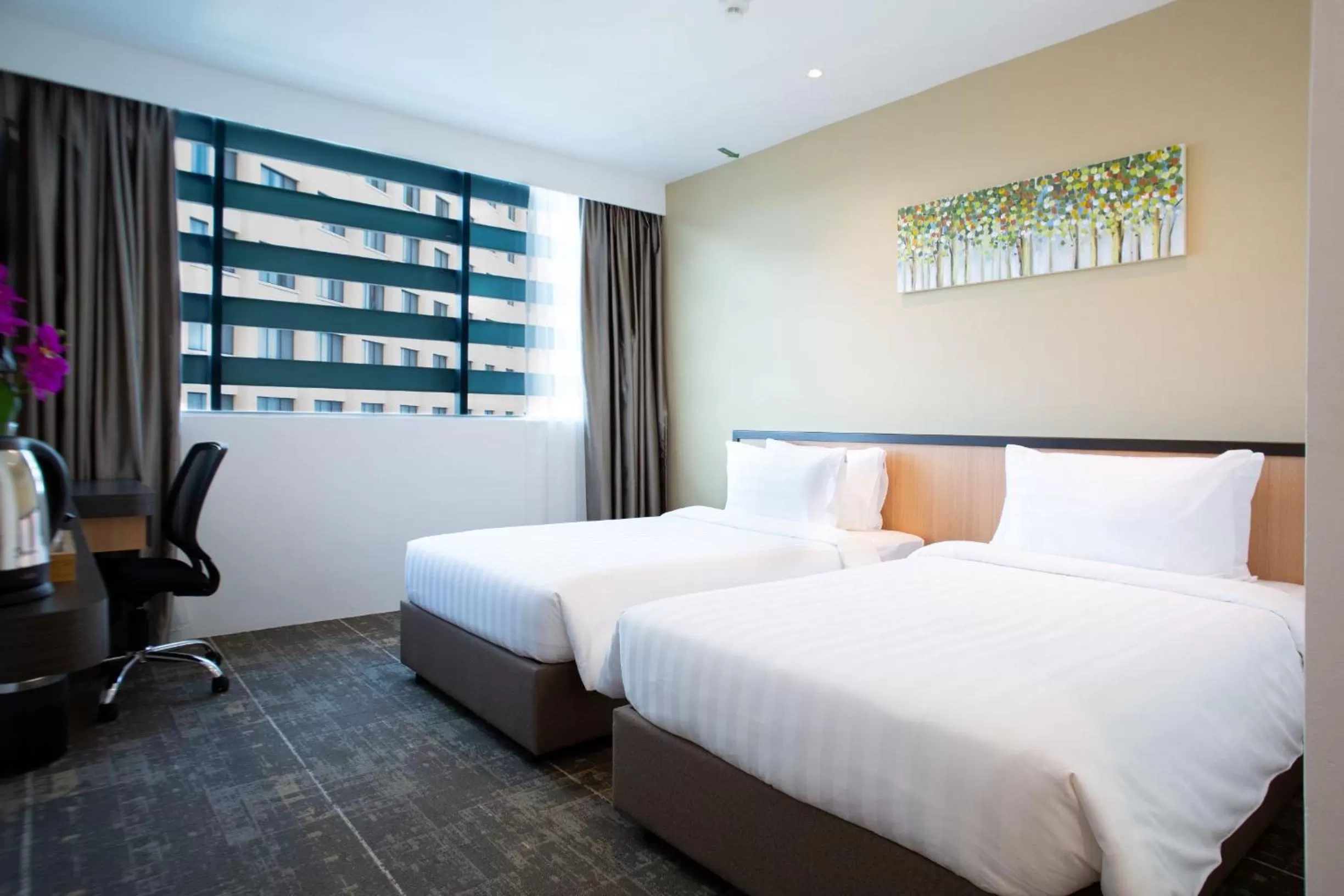 Superior Twin Room in Hotel 7 Suria