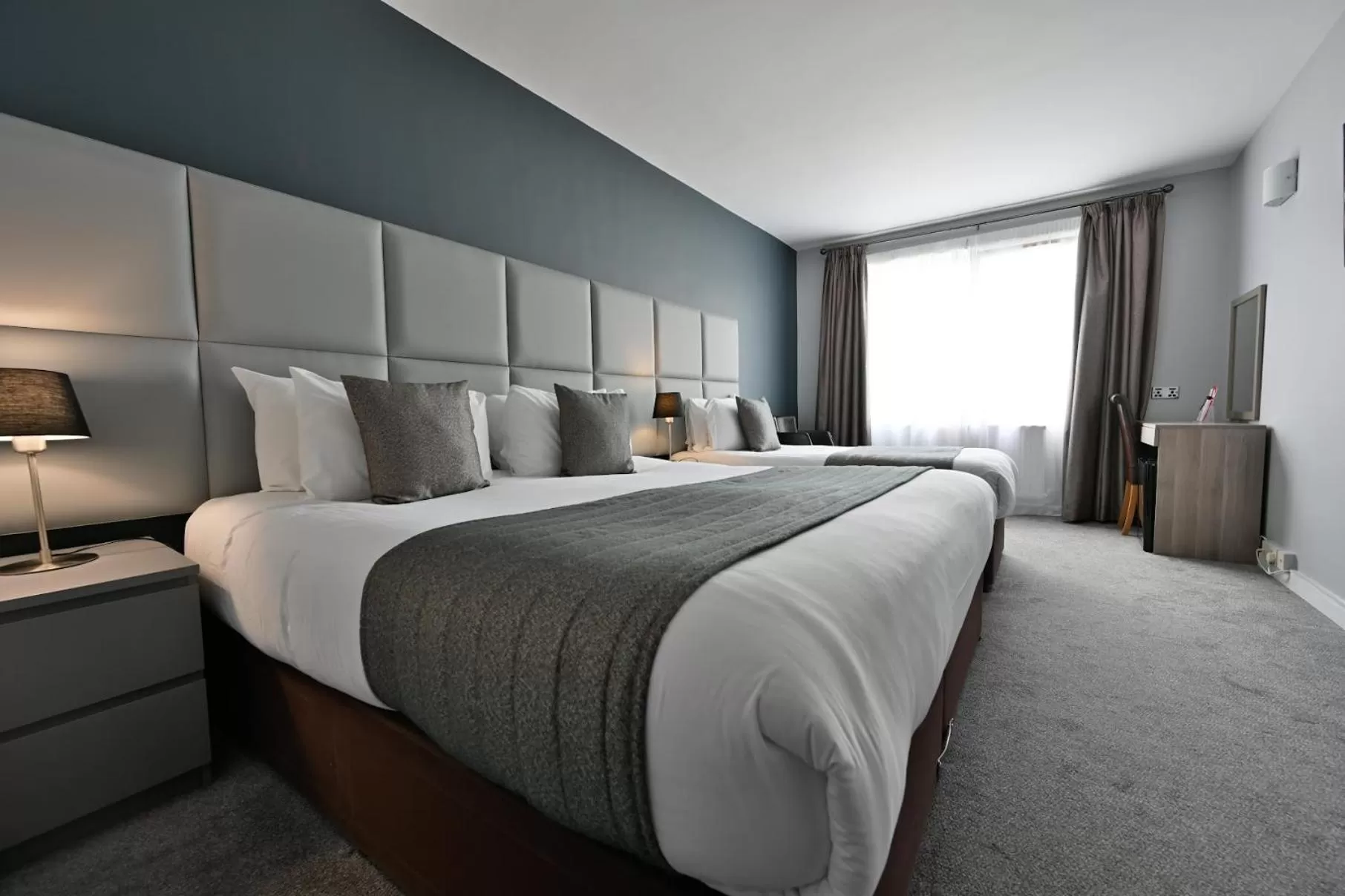 Triple Room in Kensington Court Hotel - Earls Court