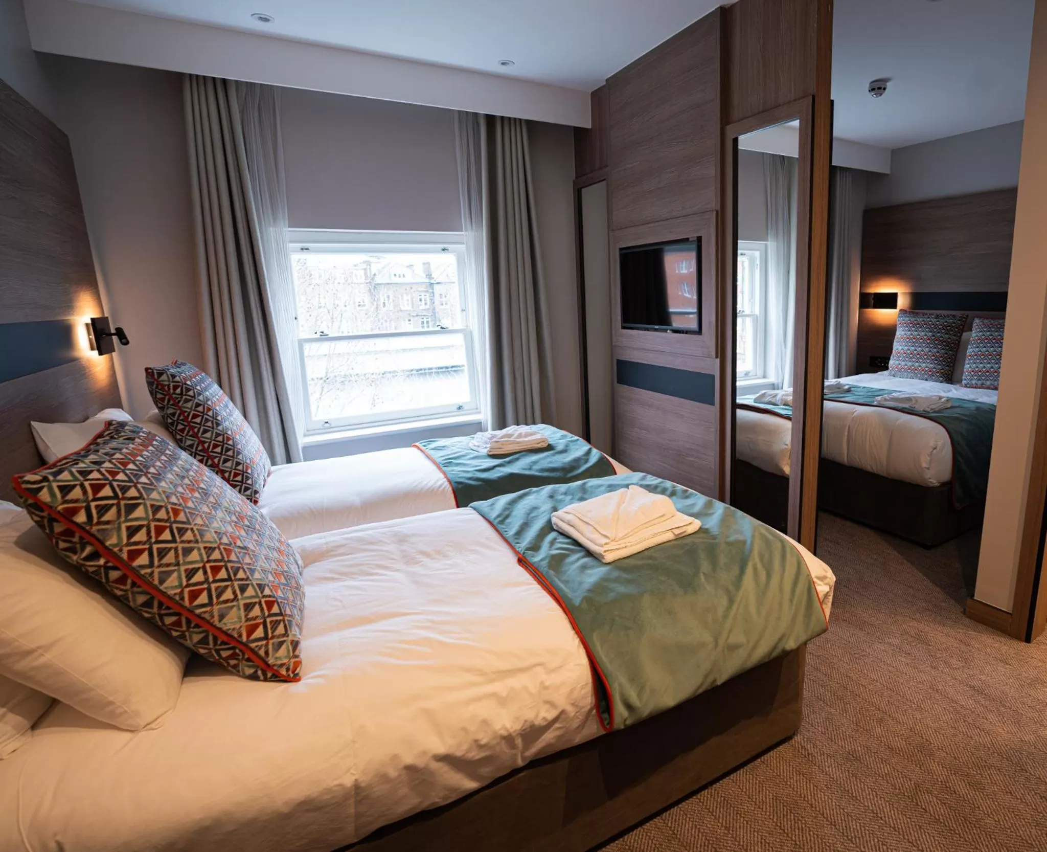 Quadruple Room in Oxford Hotel