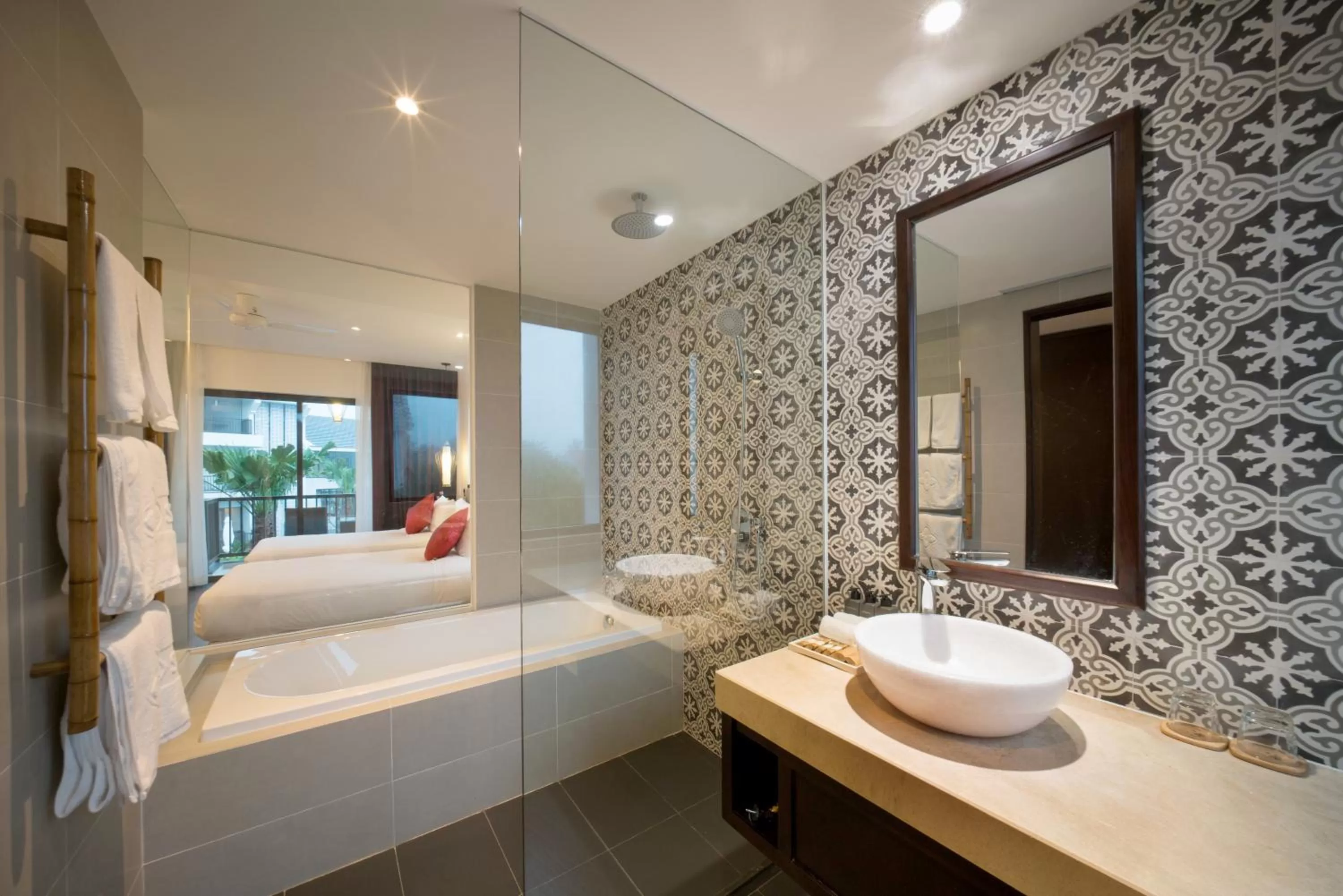 Senior Deluxe Twin with Bathtub in Premier Senvila Boutique Resort & Spa