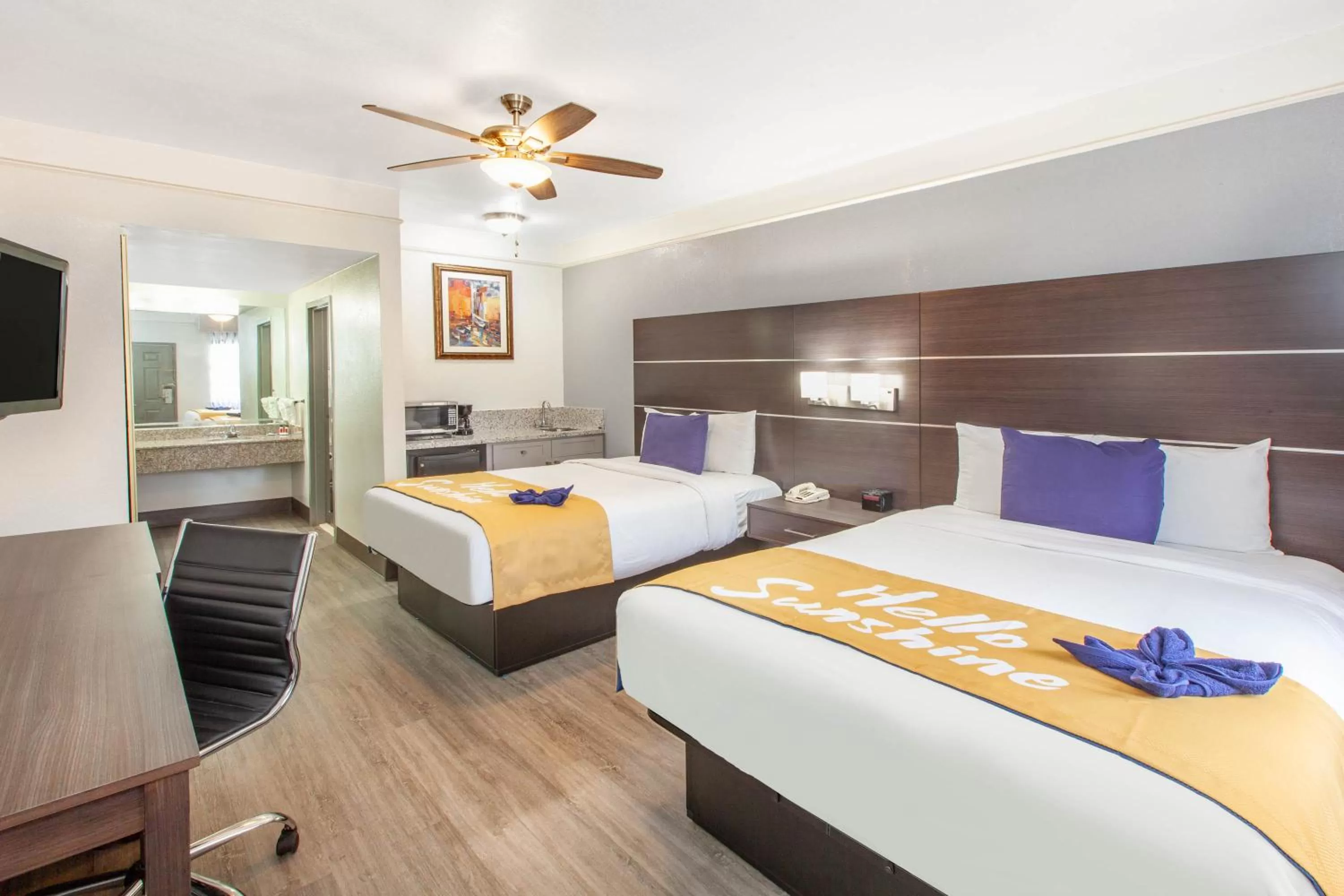 Queen Room with Two Queen Beds 1st Floor - Non-Smoking in Days Inn & Suites by Wyndham Webster NASA-ClearLake-Houston