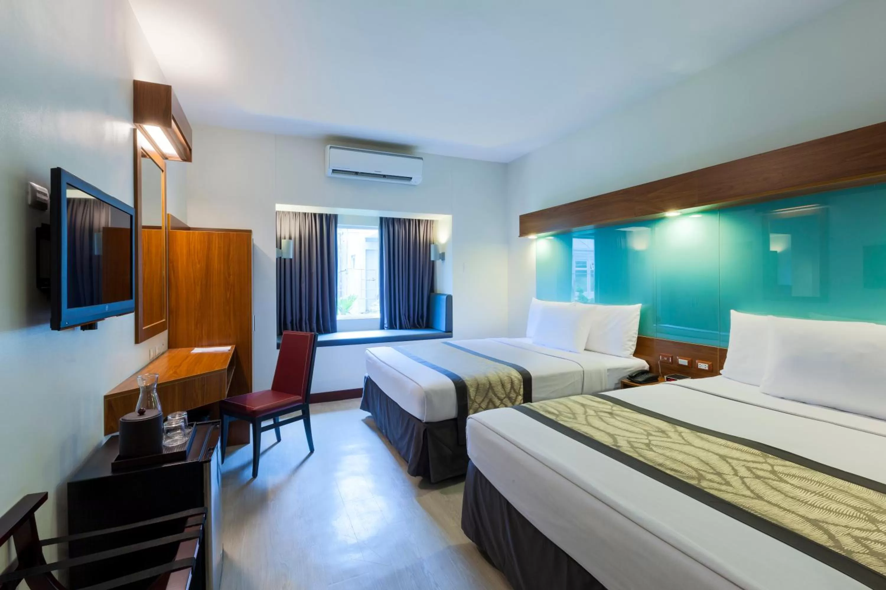 2 Queen Beds Room in Microtel by Wyndham UP Technohub
