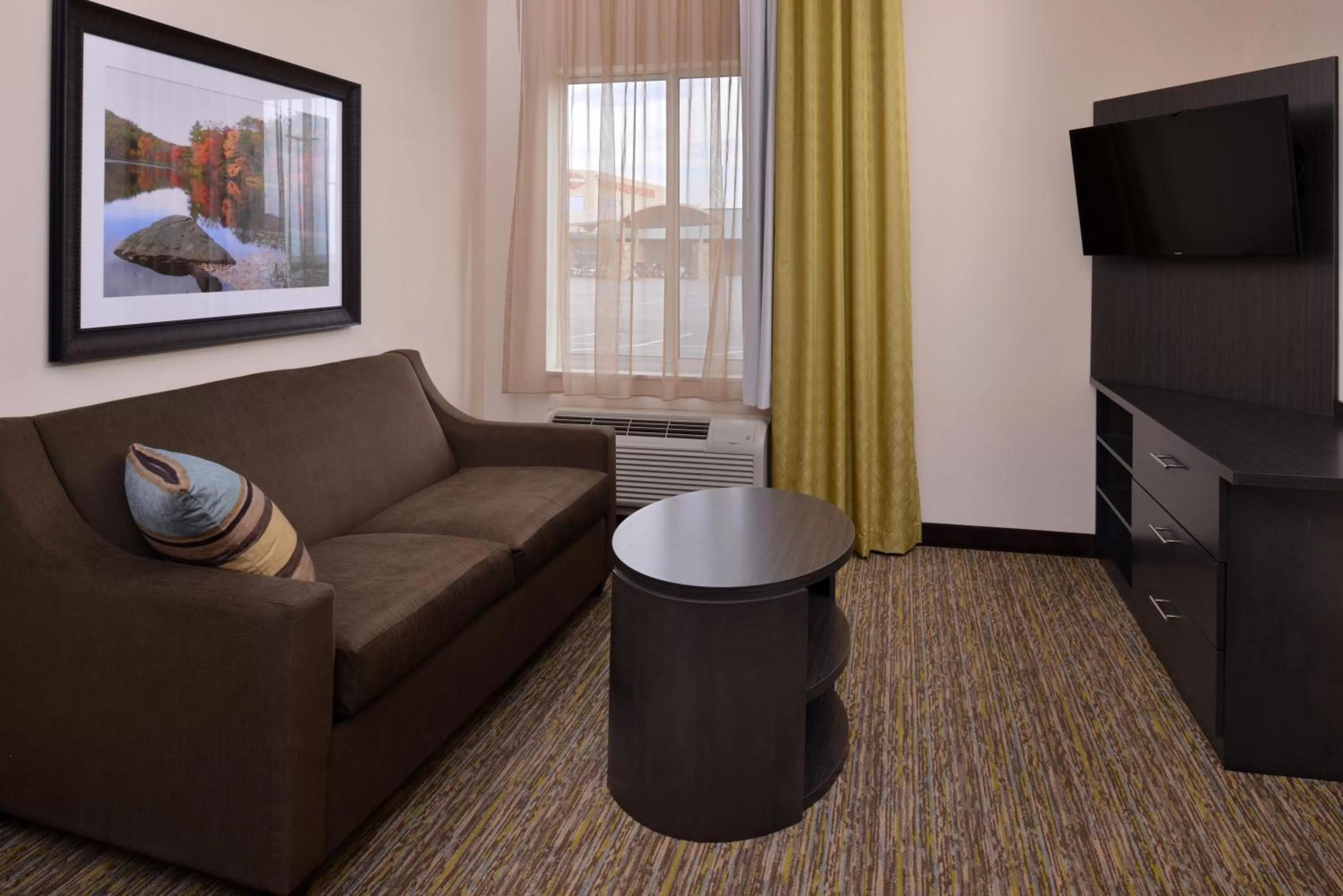 One-Bedroom Suite in Candlewood Suites Morgantown-Univ West Virginia by IHG