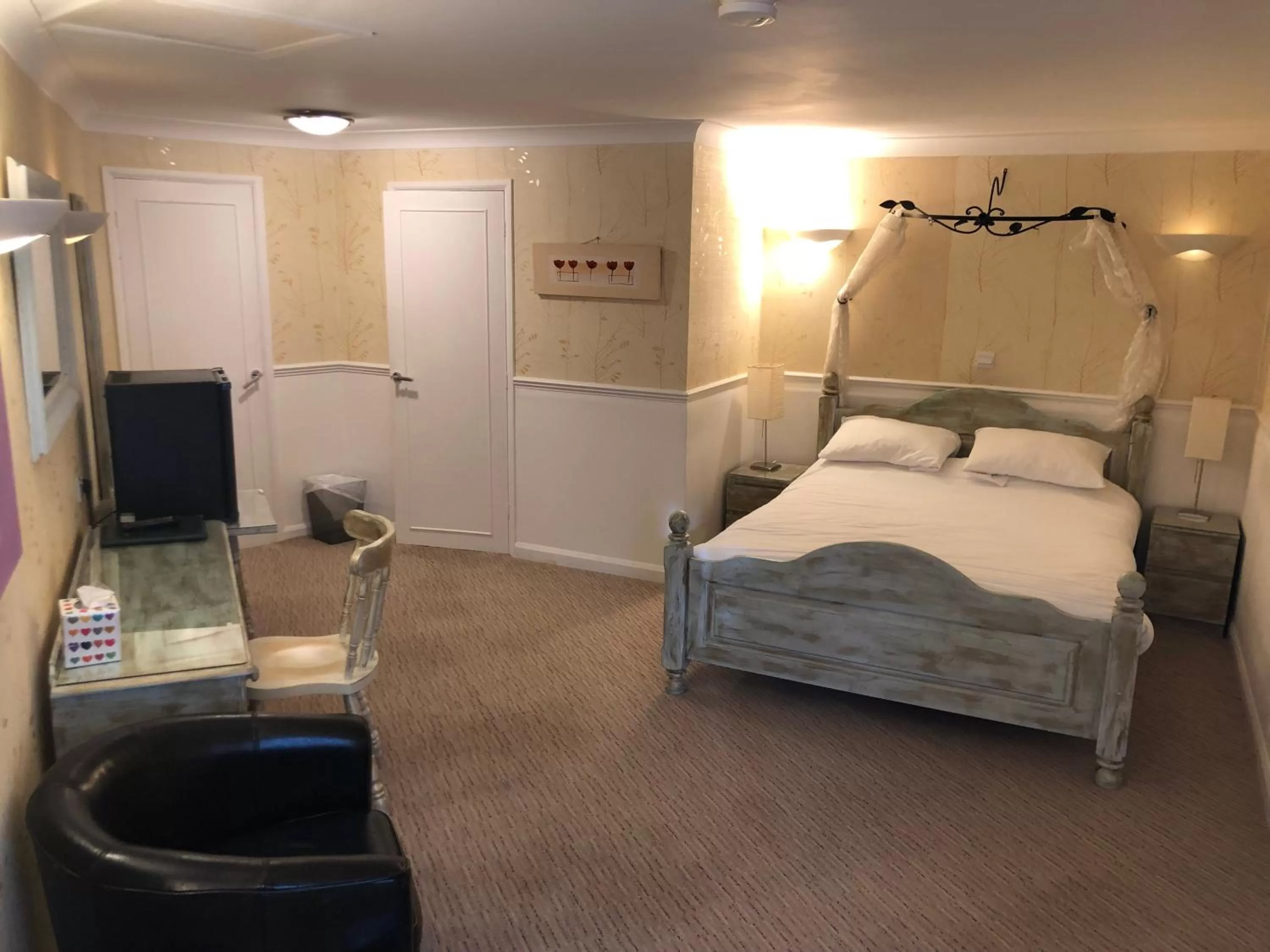 King Room - single occupancy in The Willow House