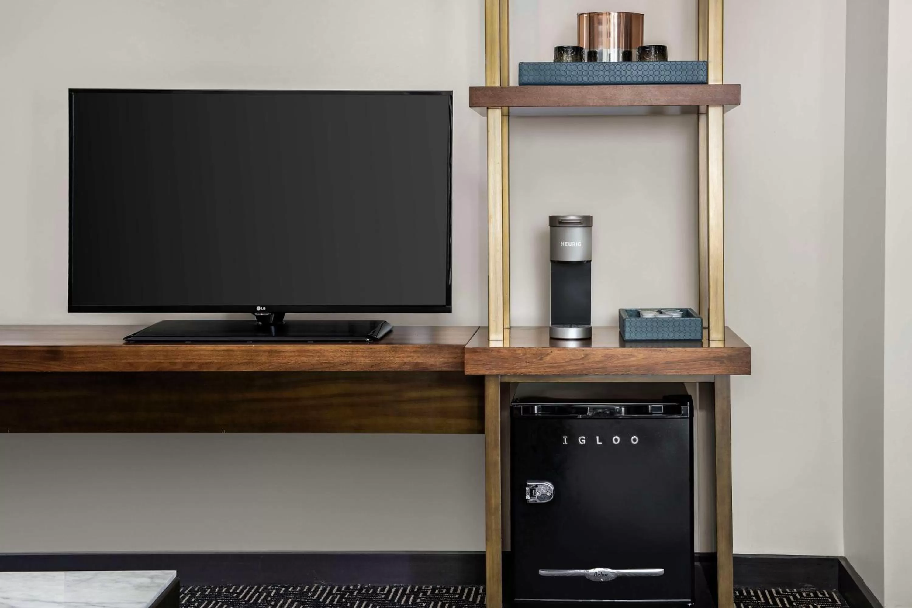 Suite with City View in The Troubadour Hotel New Orleans