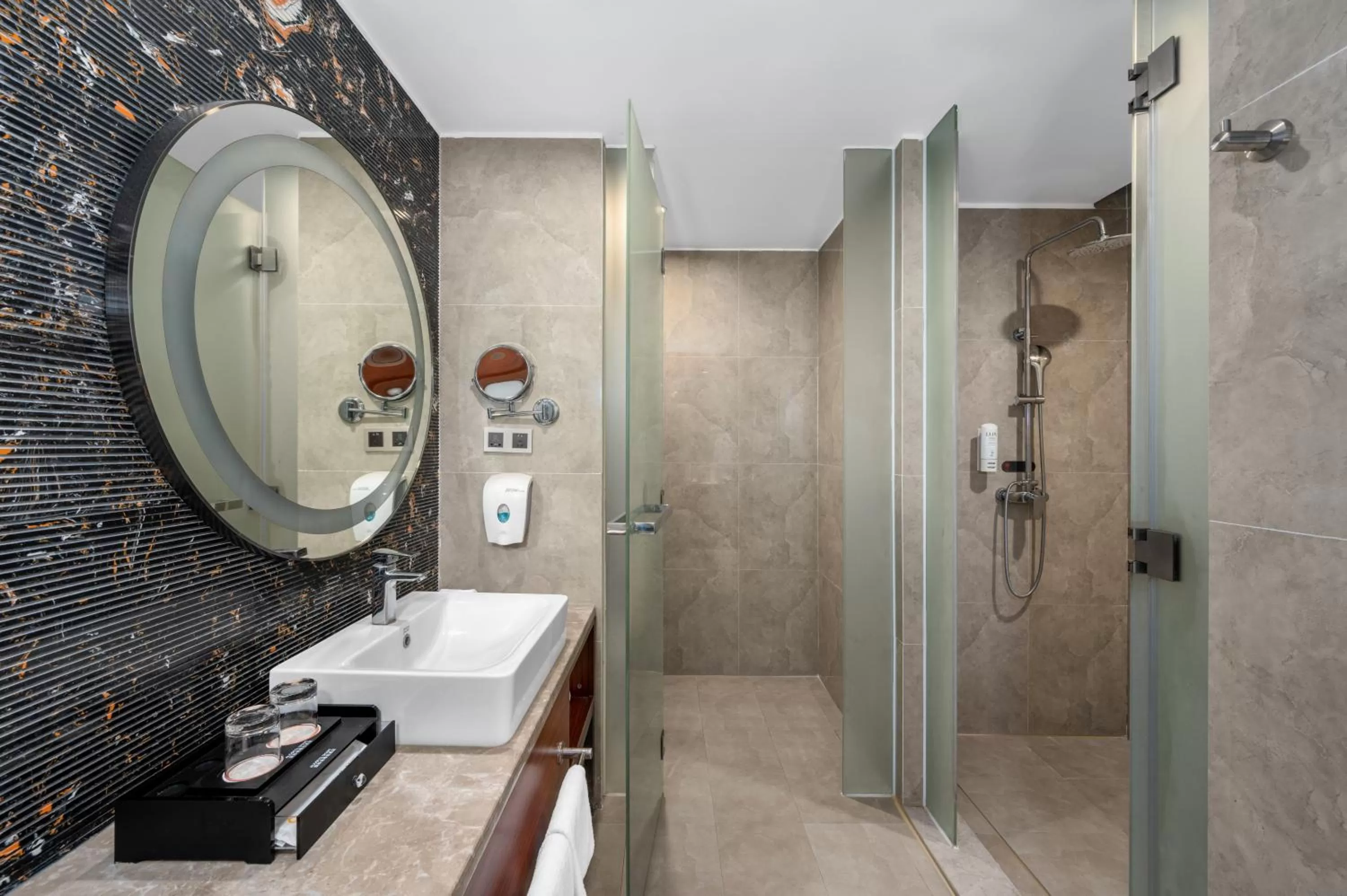 Double Room with Balcony (2 Adults + 1 Child) in Ausotel Smart Baiyun International Airport T2-Canton Fair Free Shuttle 15 Oct to 4 Nov