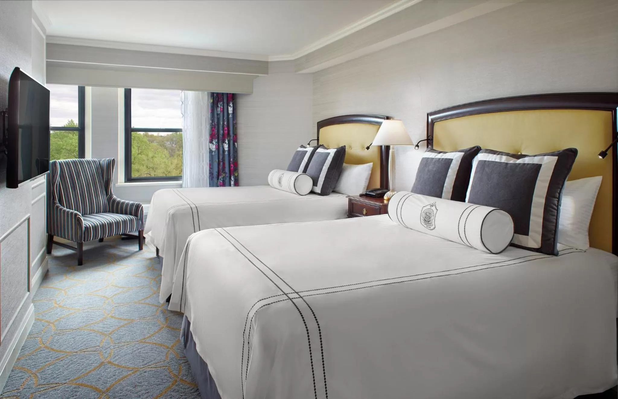 Premier Classic Suite - single occupancy - 2 Queen Beds in Omni Shoreham Hotel