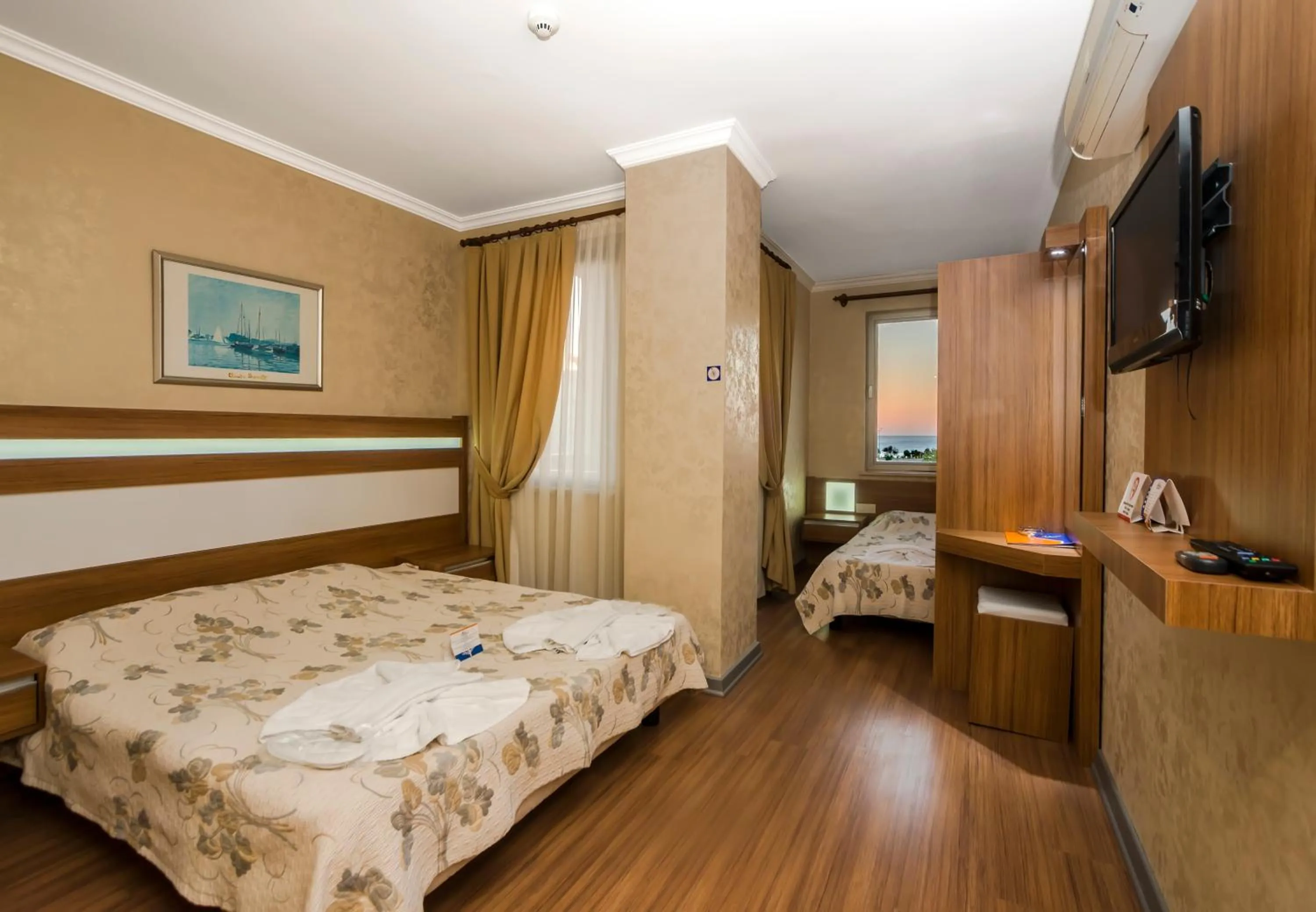 Triple Room in Santa Marina Hotel