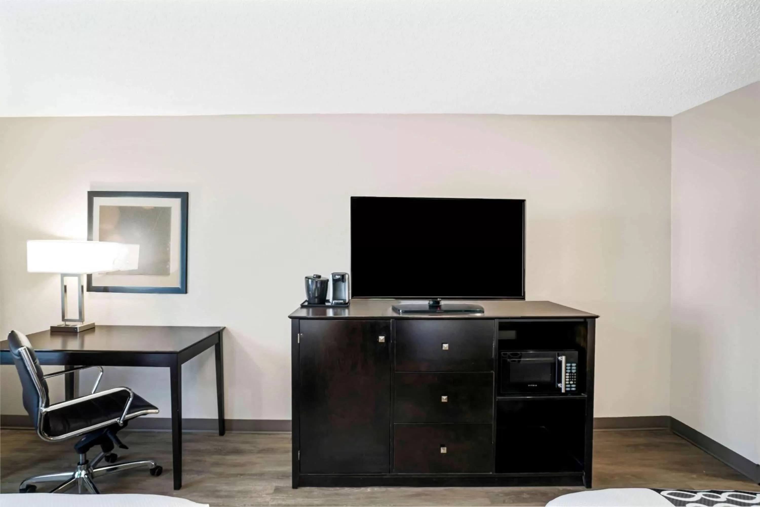 Queen Room with Two Queen Beds in La Quinta by Wyndham Lebanon