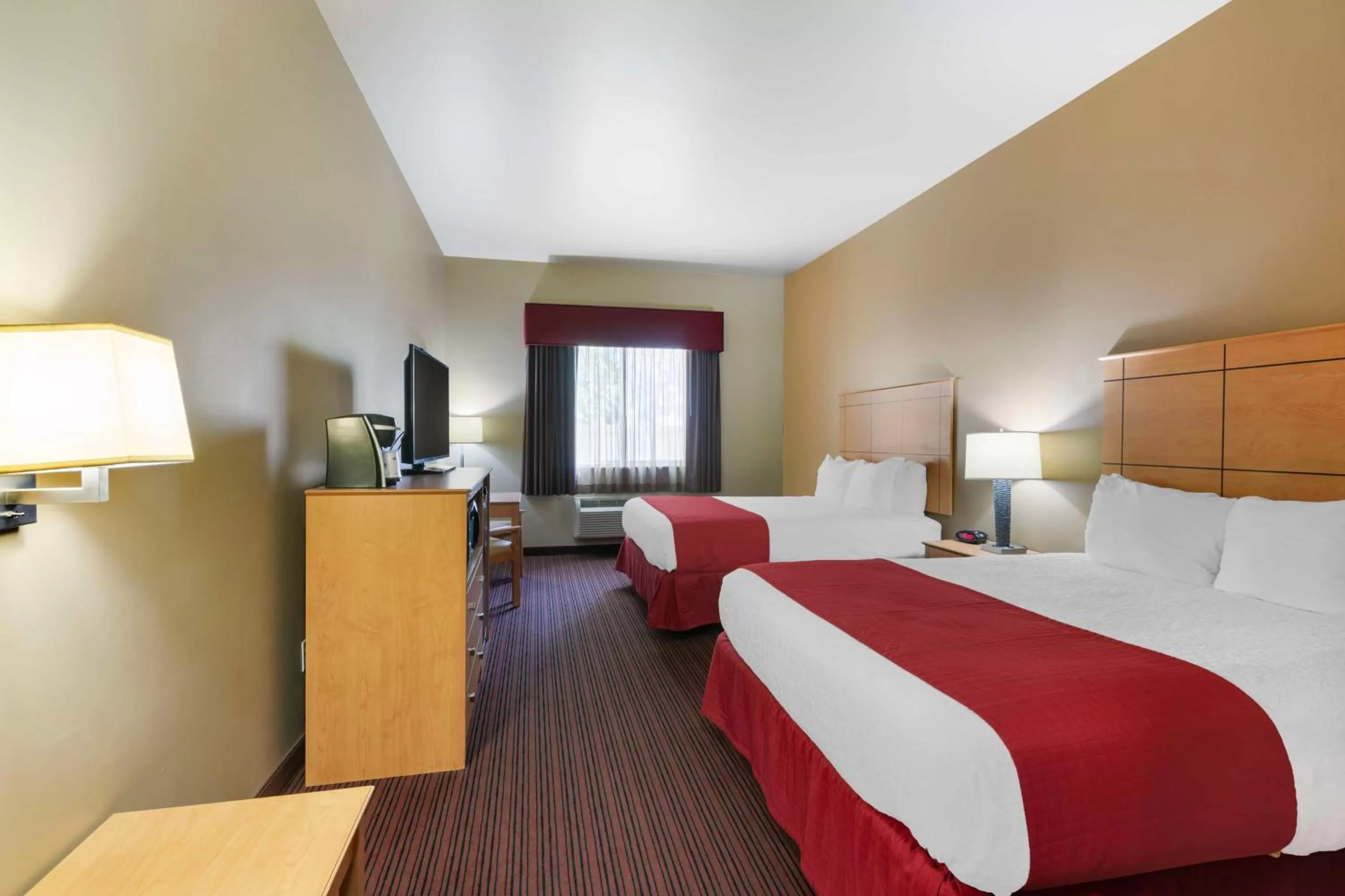 Queen Room with Two Queen Beds - Non-Smoking in Best Western Golden Prairie Inn and Suites