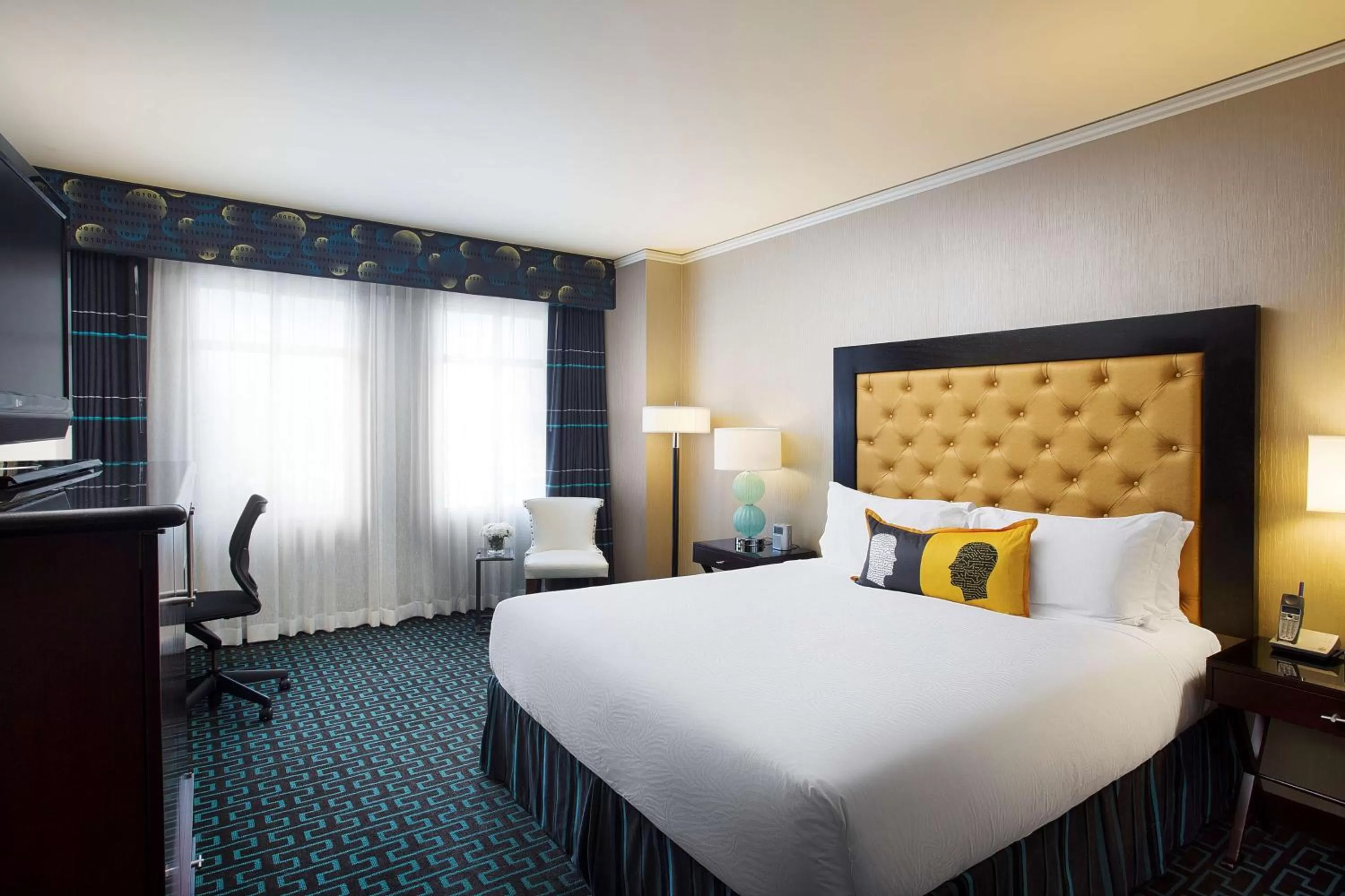 Premier King Room in Juniper Hotel Cupertino, Curio Collection by Hilton