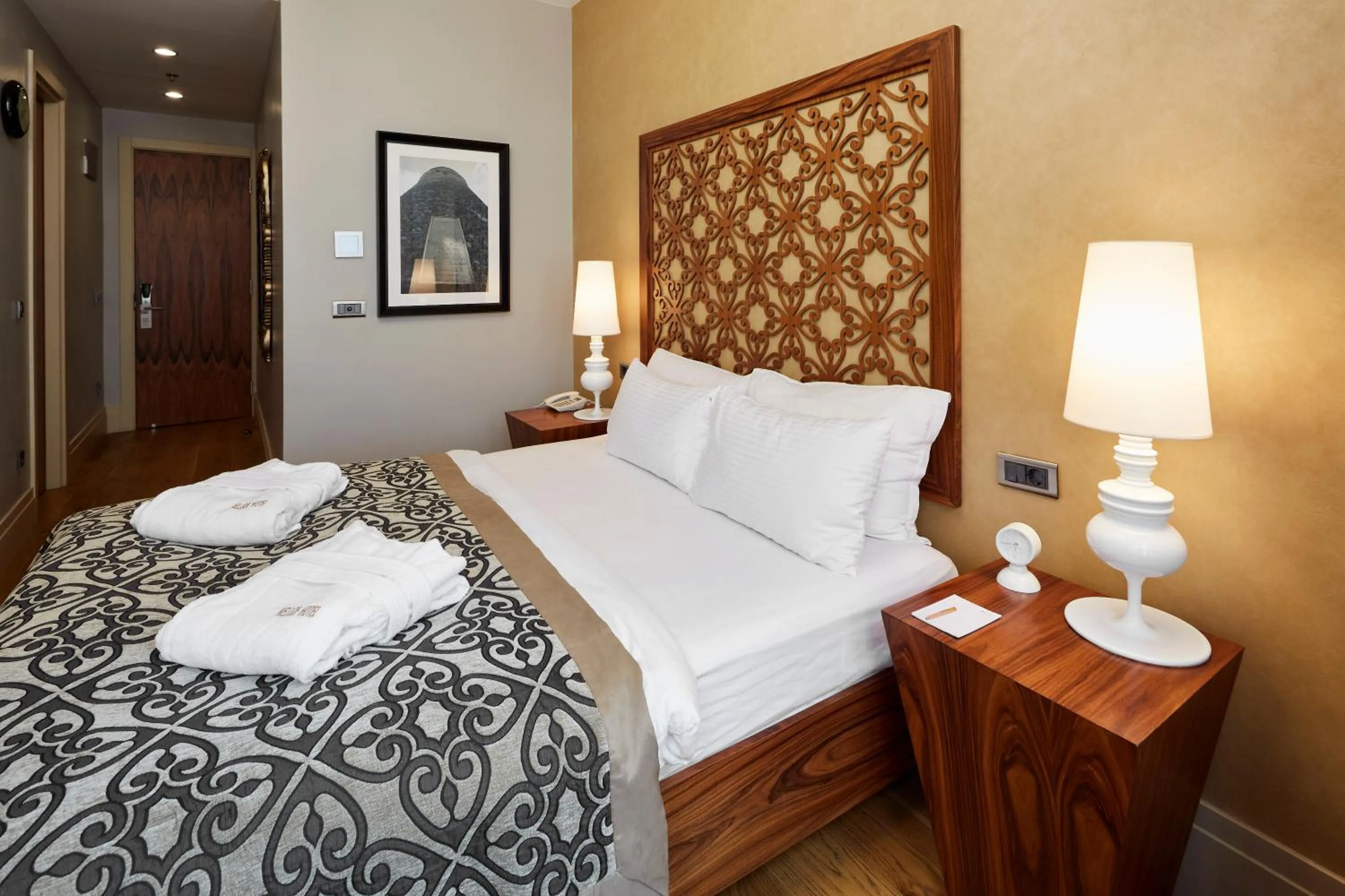 King Suite with Fireplace in Taksim Prelude Hotel