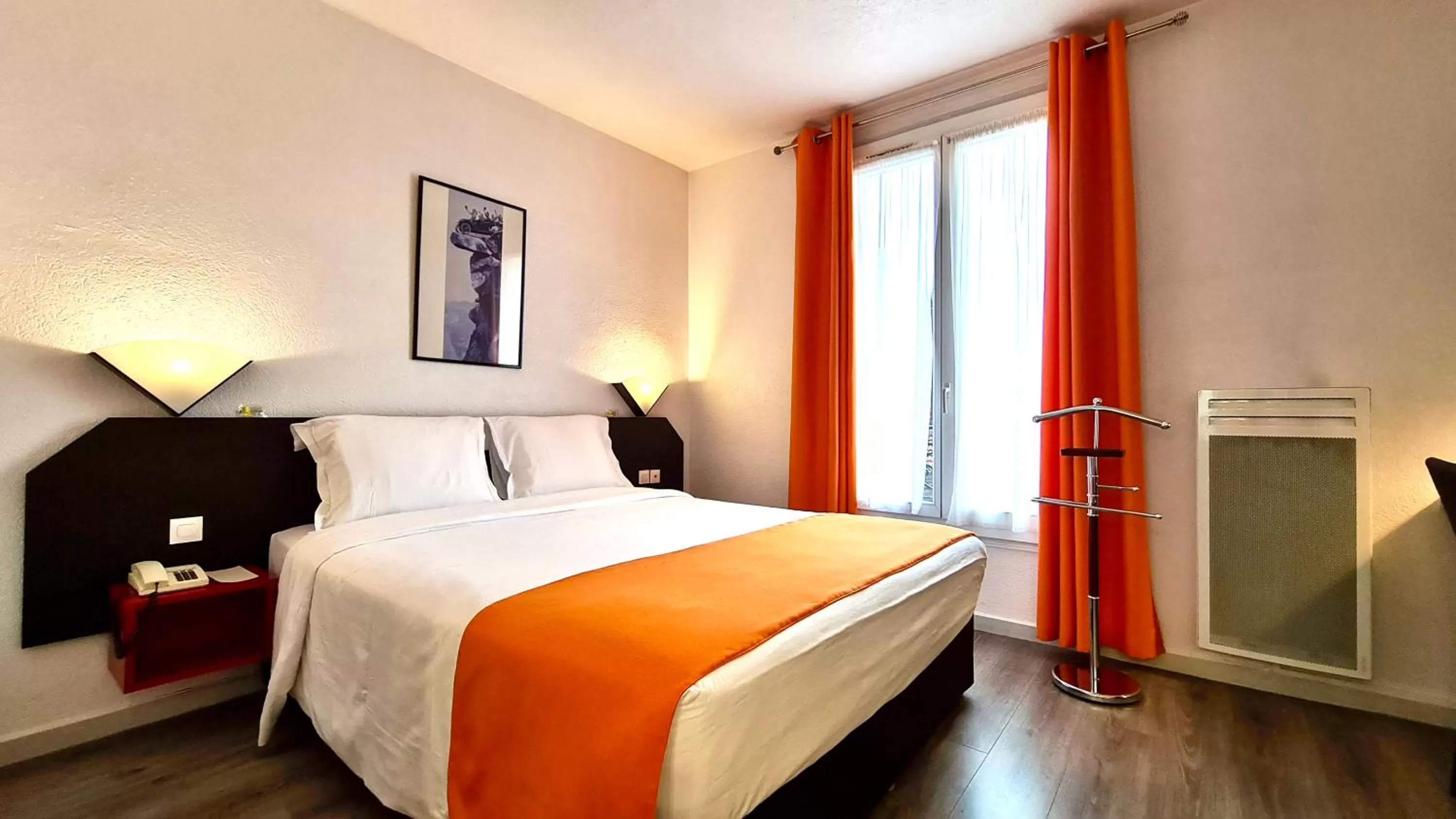 Standard Double Room with Bath in Boulogne Résidence Hotel