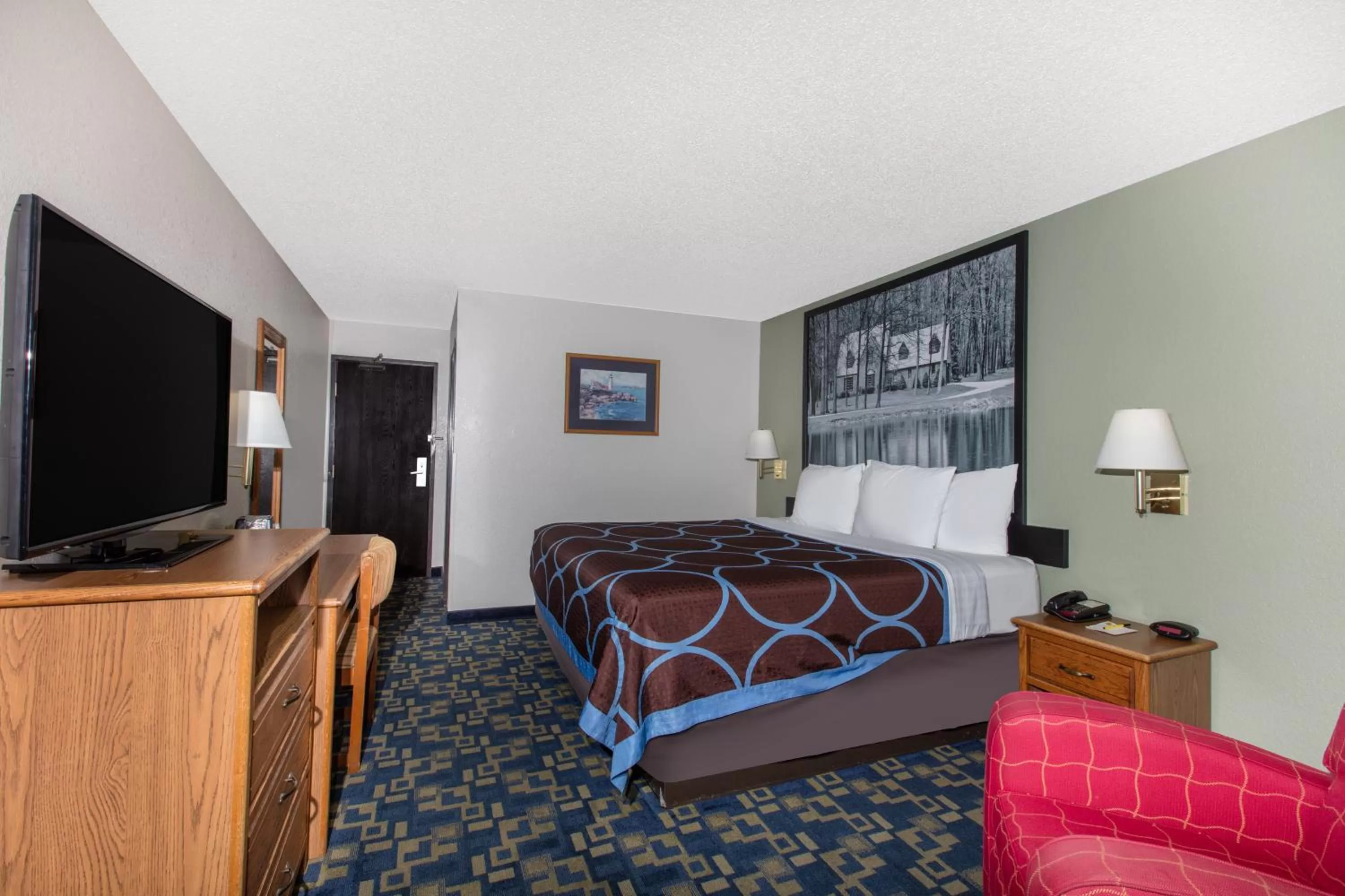 King Room - Non-Smoking in Super 8 by Wyndham Aberdeen MD