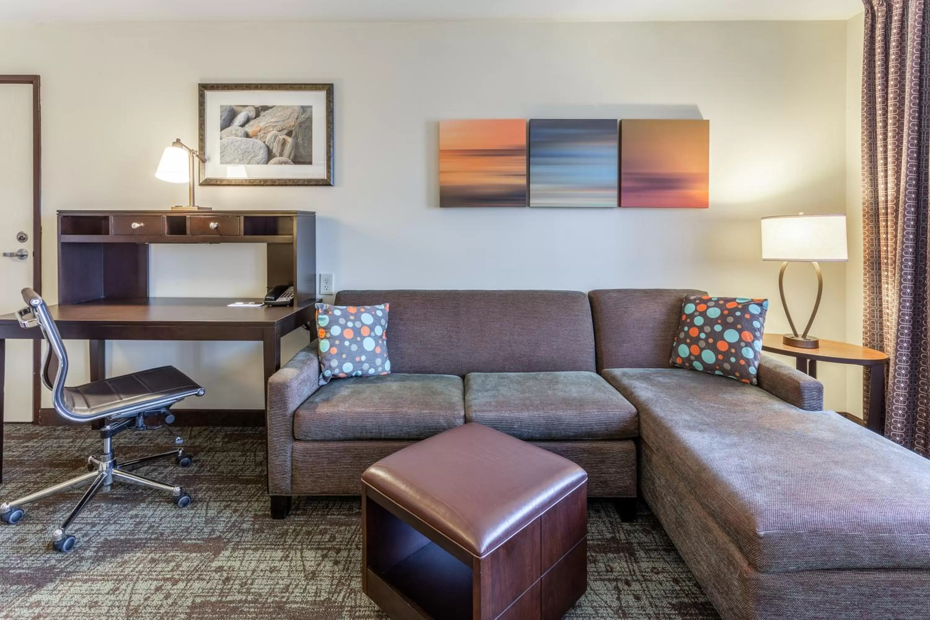 Two-Bedroom Suite in Staybridge Suites Davenport by IHG