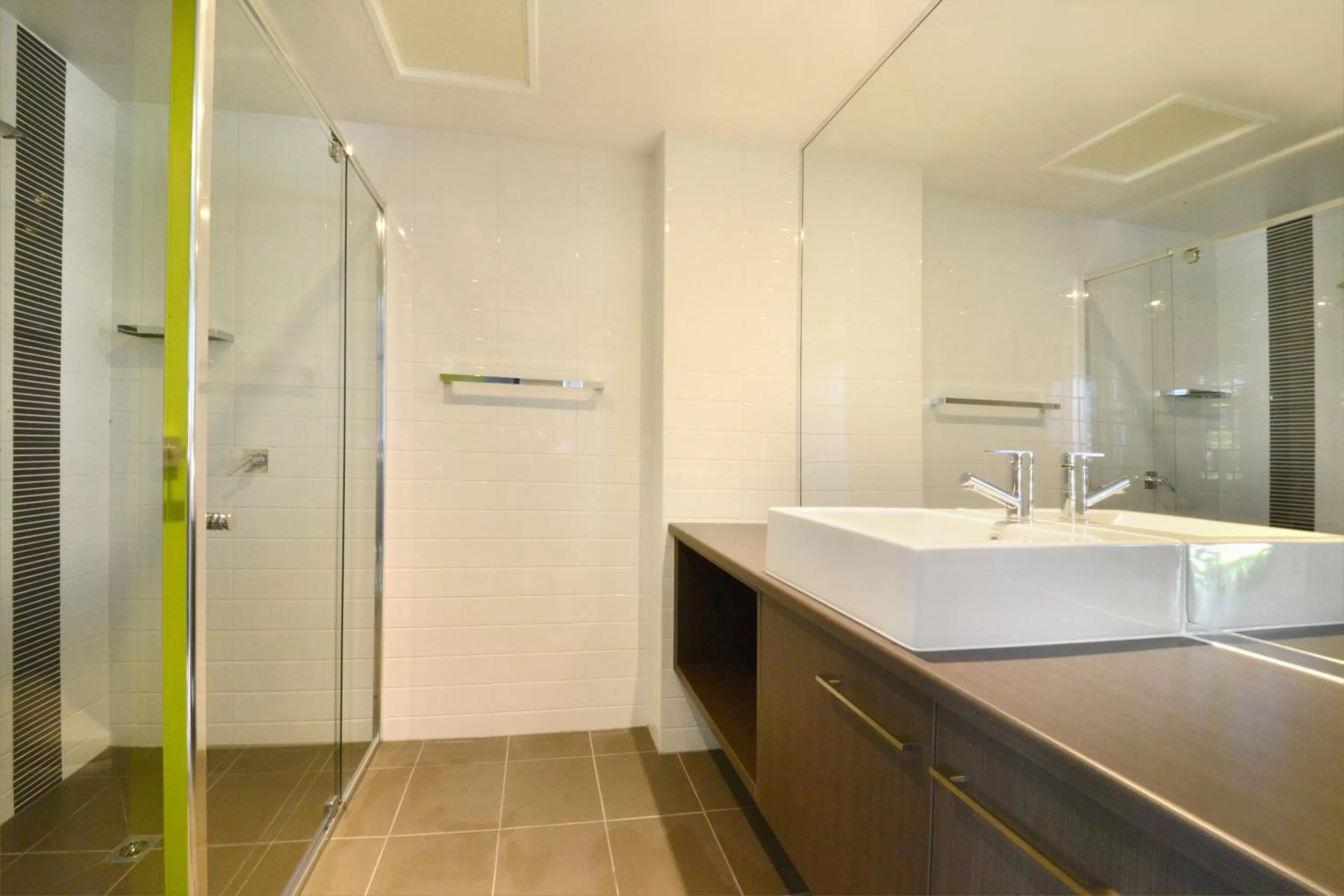 Standard King Room in Mackay Oceanside Central Hotel Official