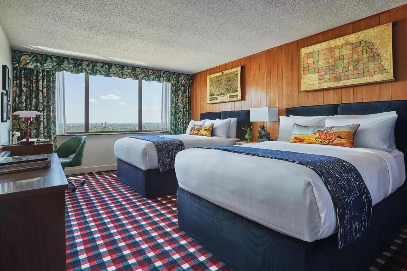 Superior Queen Room with Two Queen Beds in Graduate by Hilton Lincoln