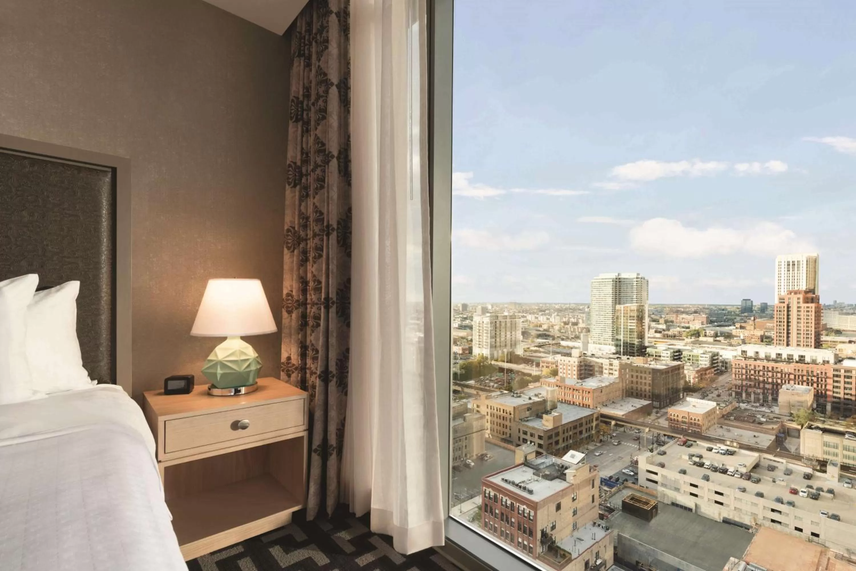 King Studio Corner Suite with City View in Homewood Suites by Hilton Chicago West Loop Fulton Mkt Area