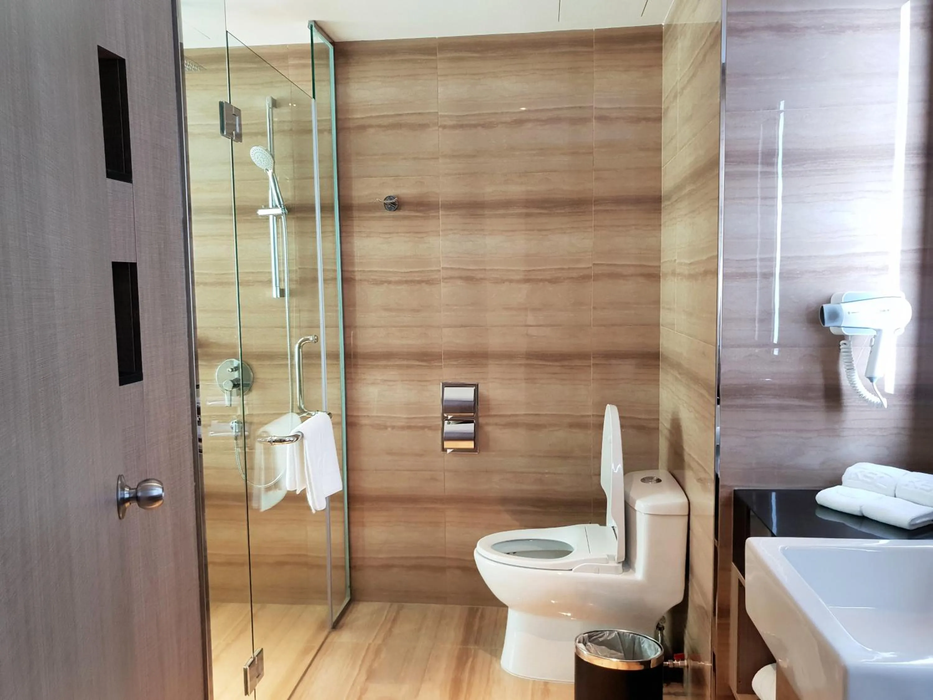 Deluxe Twin Room in KSL Hot Spring Resort