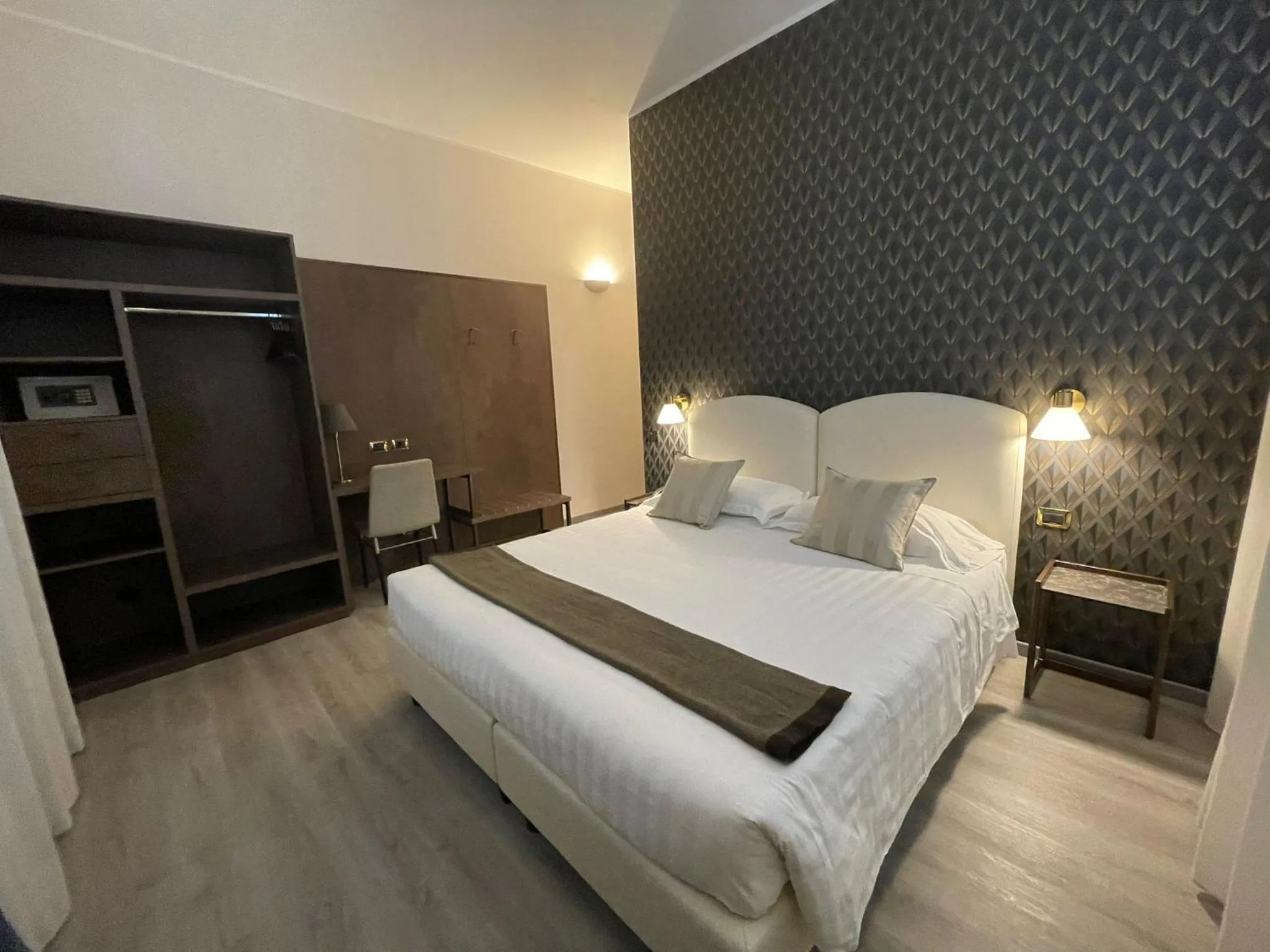 Double Room in Hotel Florence Milano