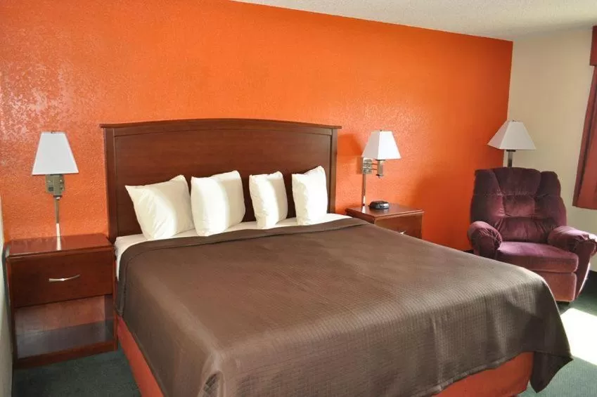 King Room - Non-Smoking in AmericInn by Wyndham Plymouth