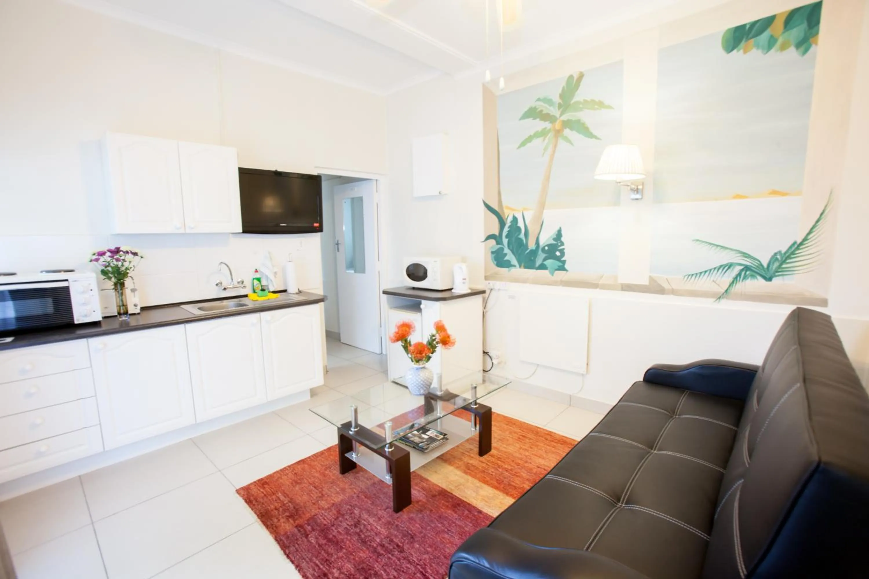 One-Bedroom Apartment (3 Adults) - single occupancy in Brenwin Guest House