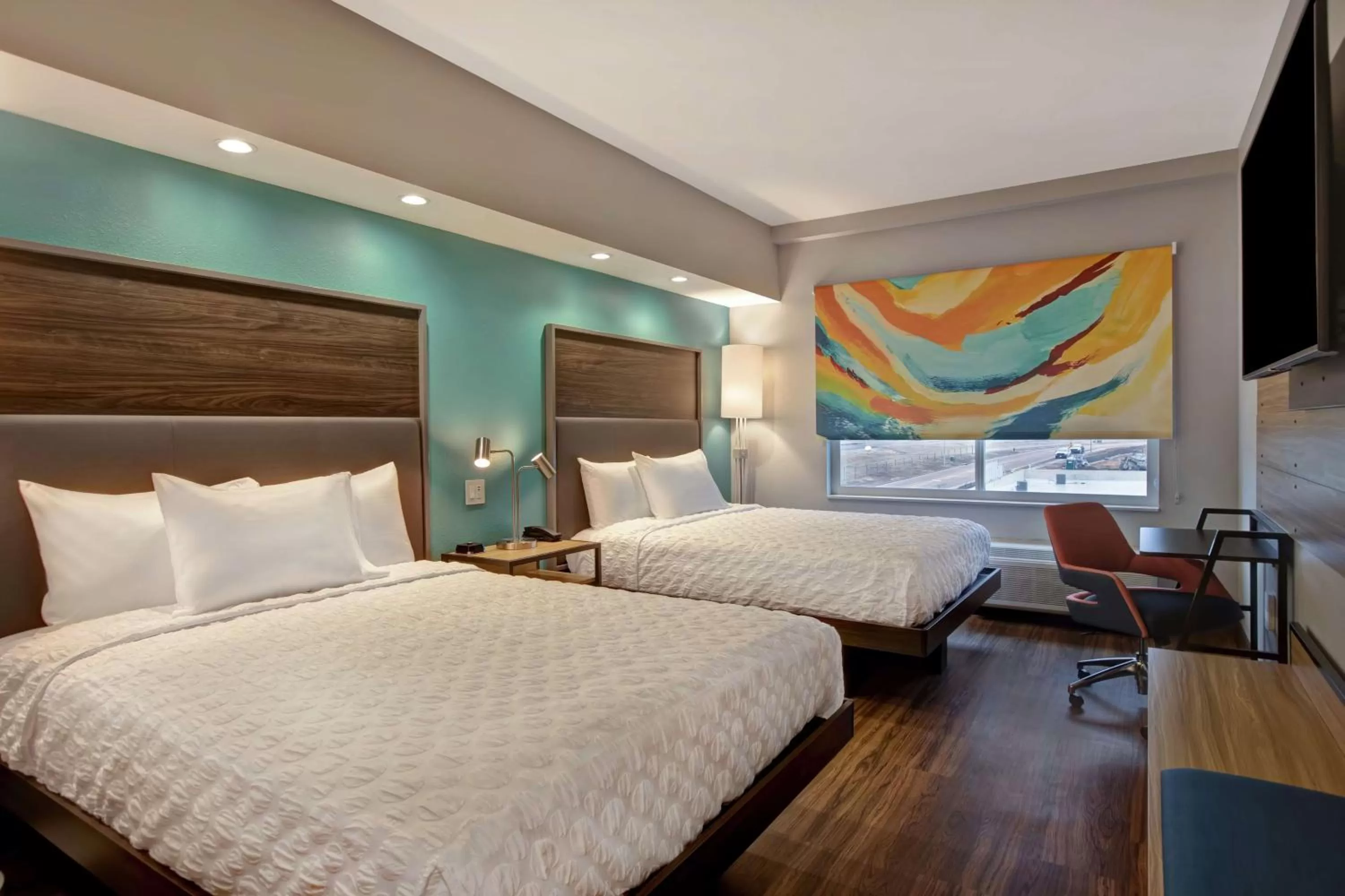 Queen Room with Two Queen Beds in Tru By Hilton Oxford