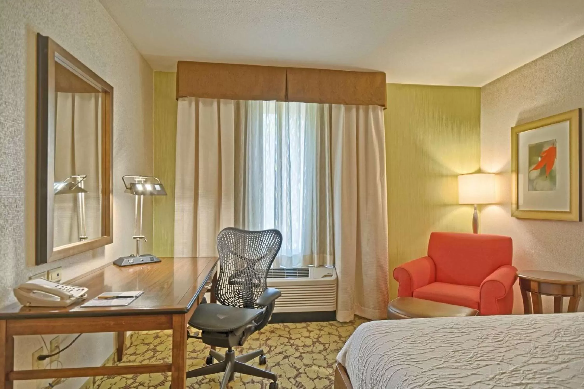 Queen Room with Two Queen Beds - Mobility Access in Hilton Garden Inn by Hilton Mount Laurel