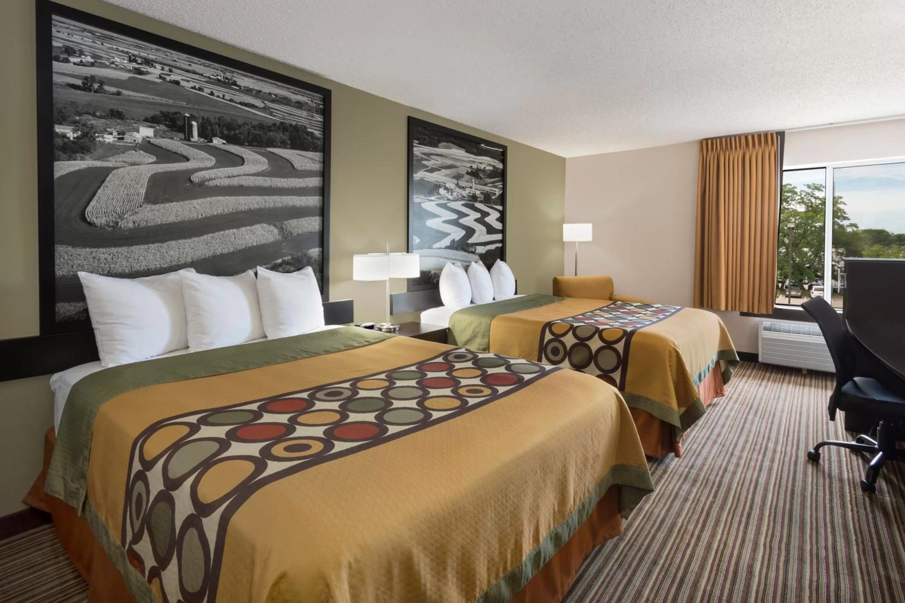 Queen Room with Two Queen Beds - Non-Smoking in Super 8 by Wyndham Madison South