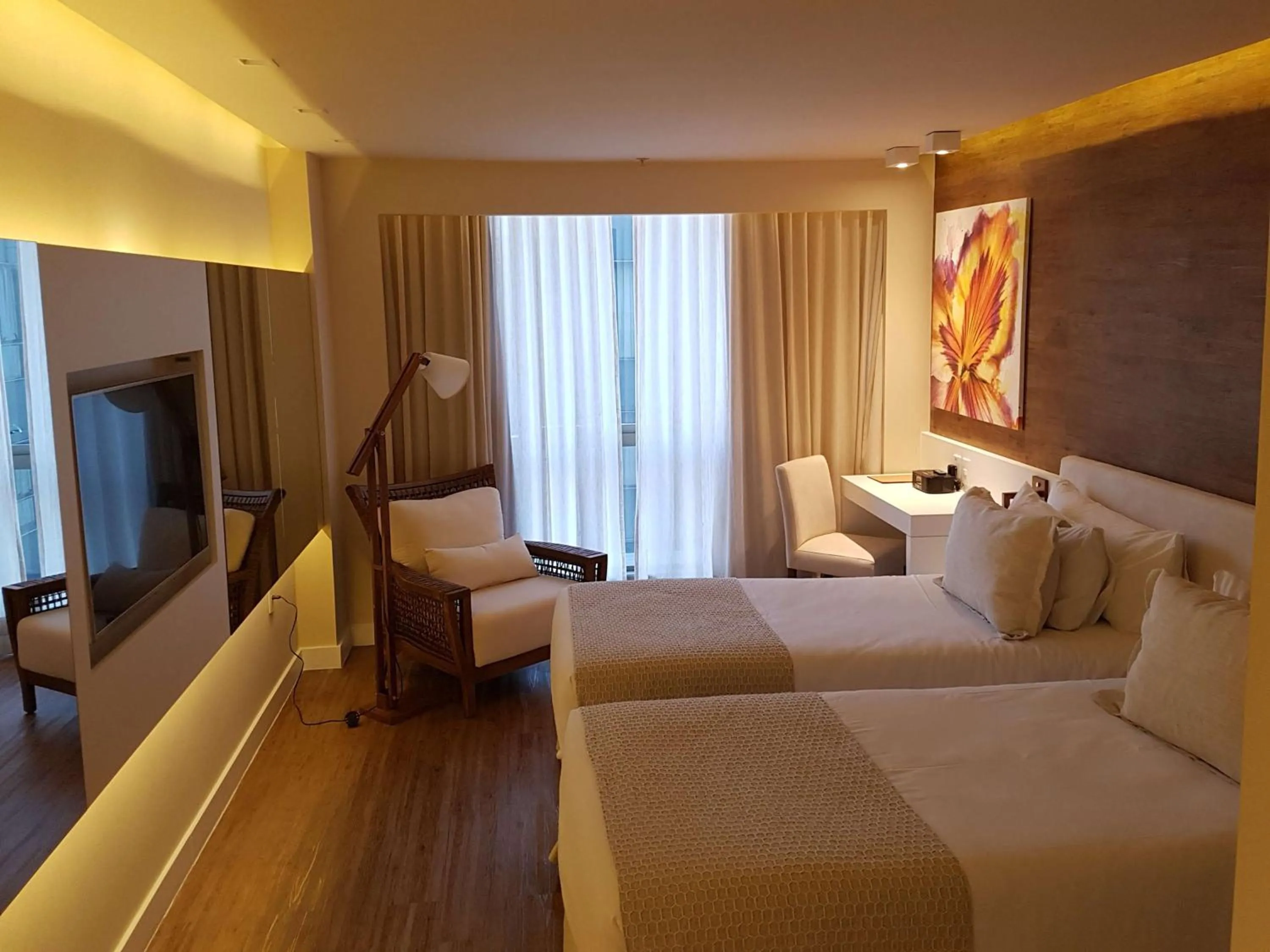 Deluxe Twin Room in Square Design Hotel