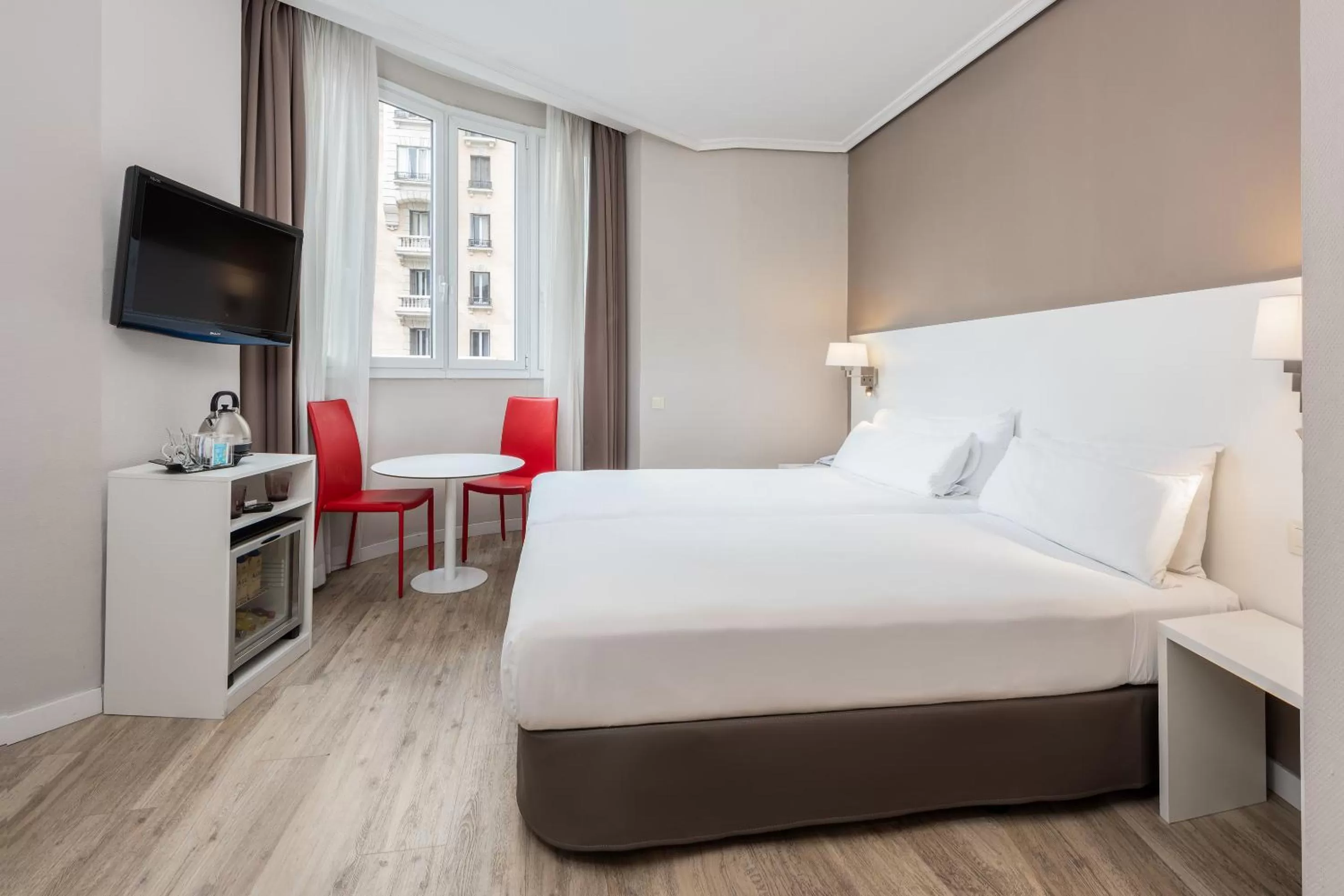 Superior Double or Twin Room in Hotel Madrid Gran Via 25, Affiliated by Meliá