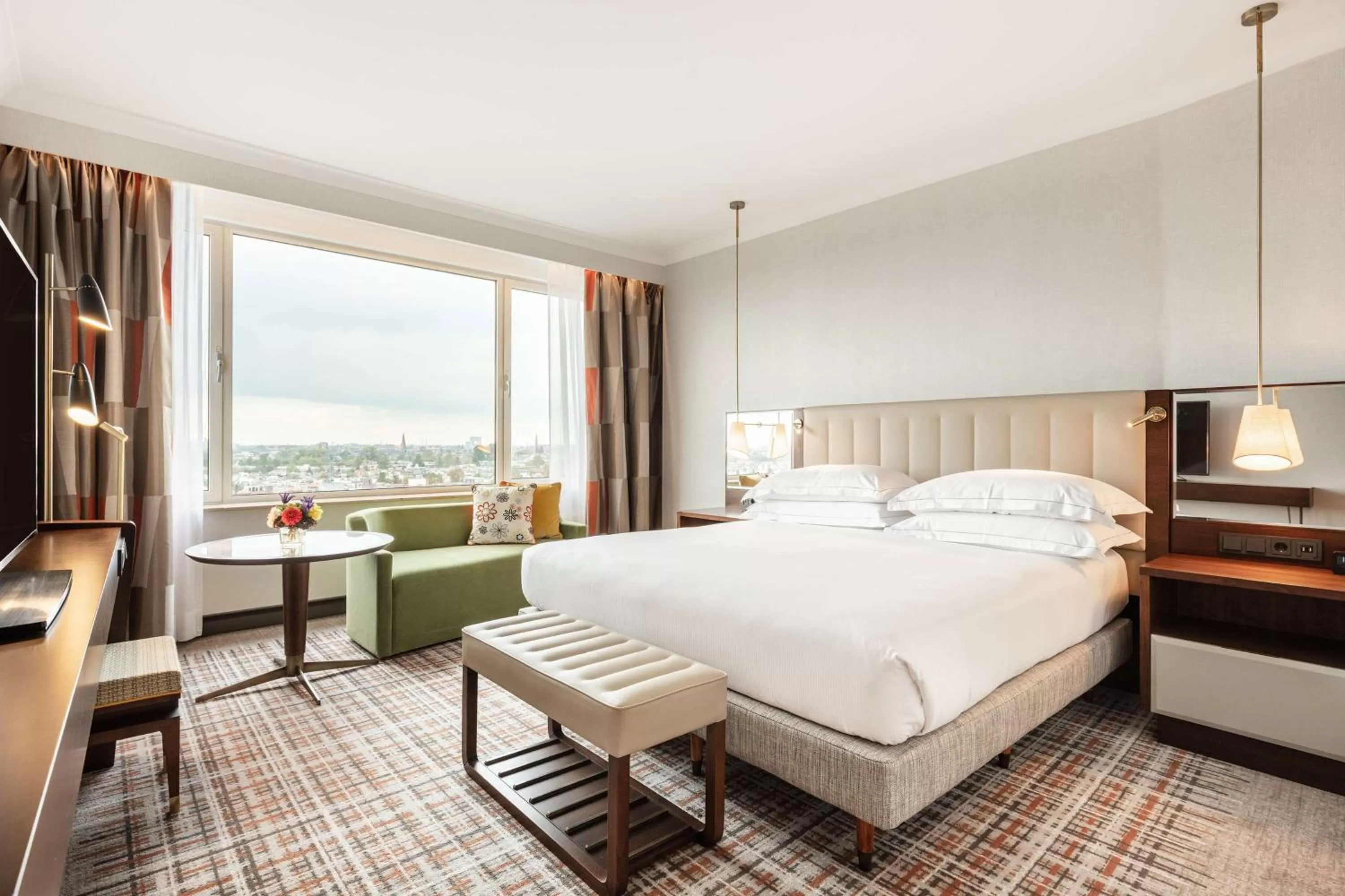 King Deluxe Room with Canal View in Hilton Amsterdam