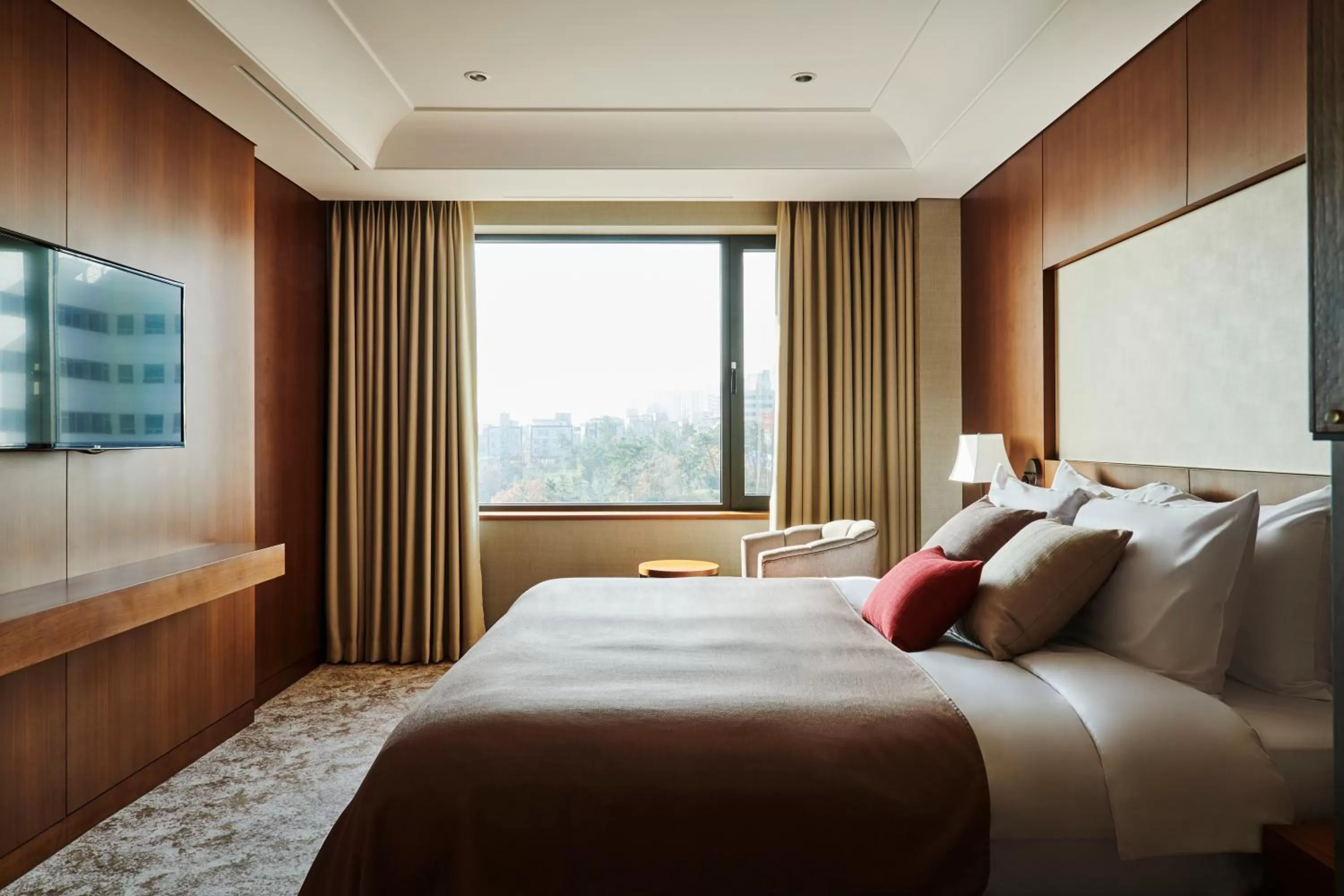 Premium Suite with Indoor pool for 2 people in Hotel Hyundai by Lahan Ulsan