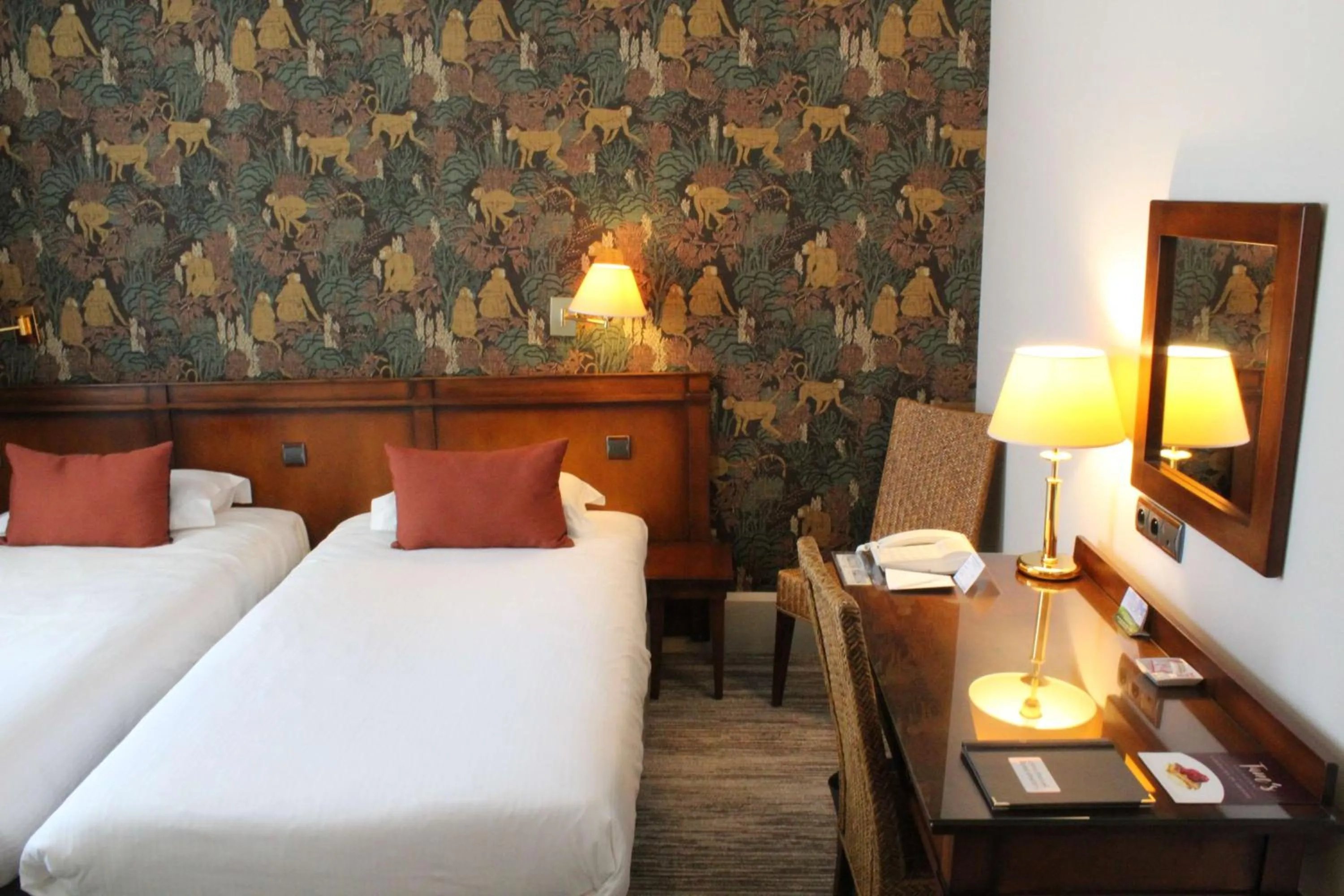 Superior Twin Room in Best Western de Diane