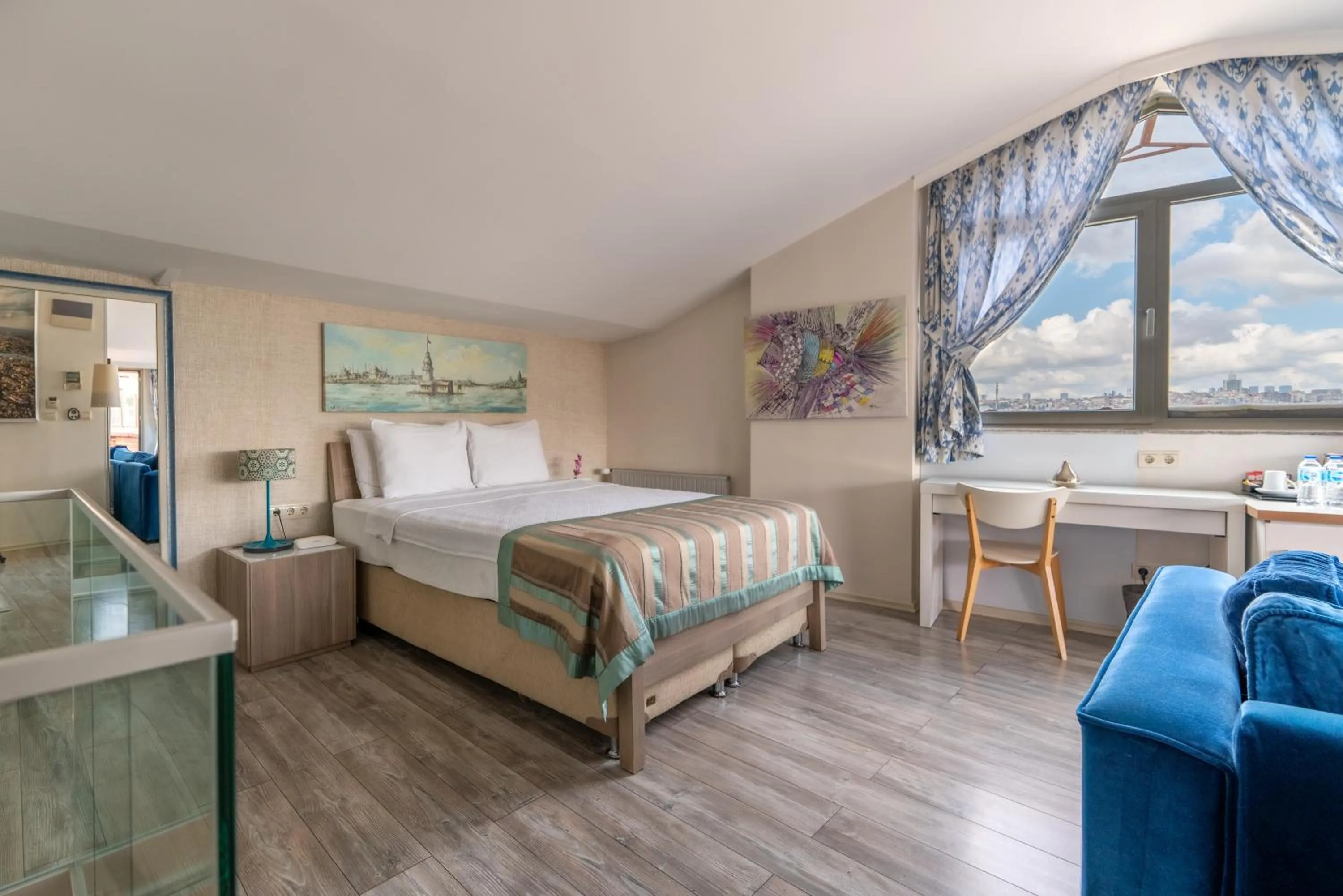 Bosphorus Suite Room in Elanaz Hotel