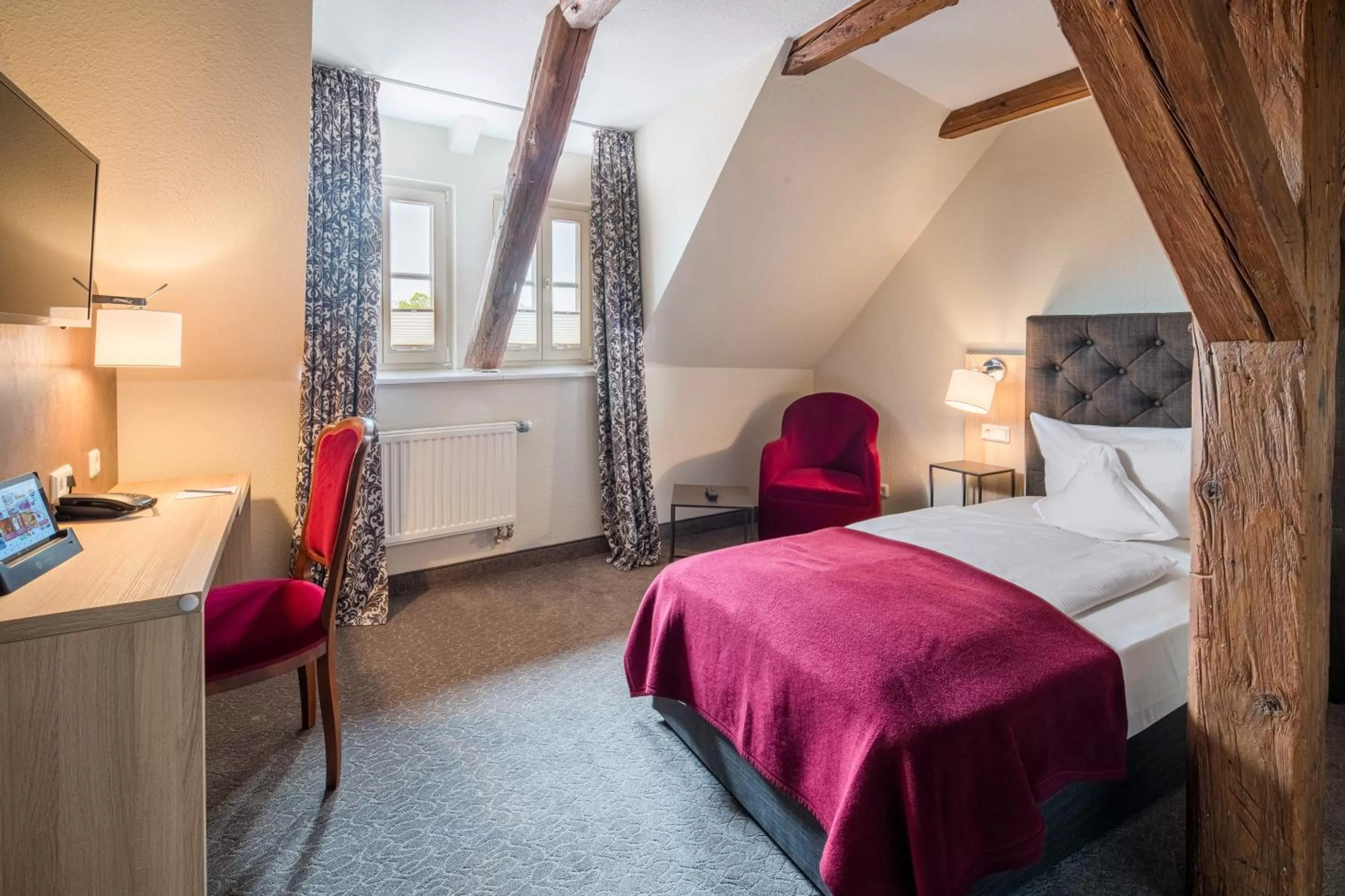 Single Room with Bathroom in Best Western Hotel Schlossmühle Quedlinburg